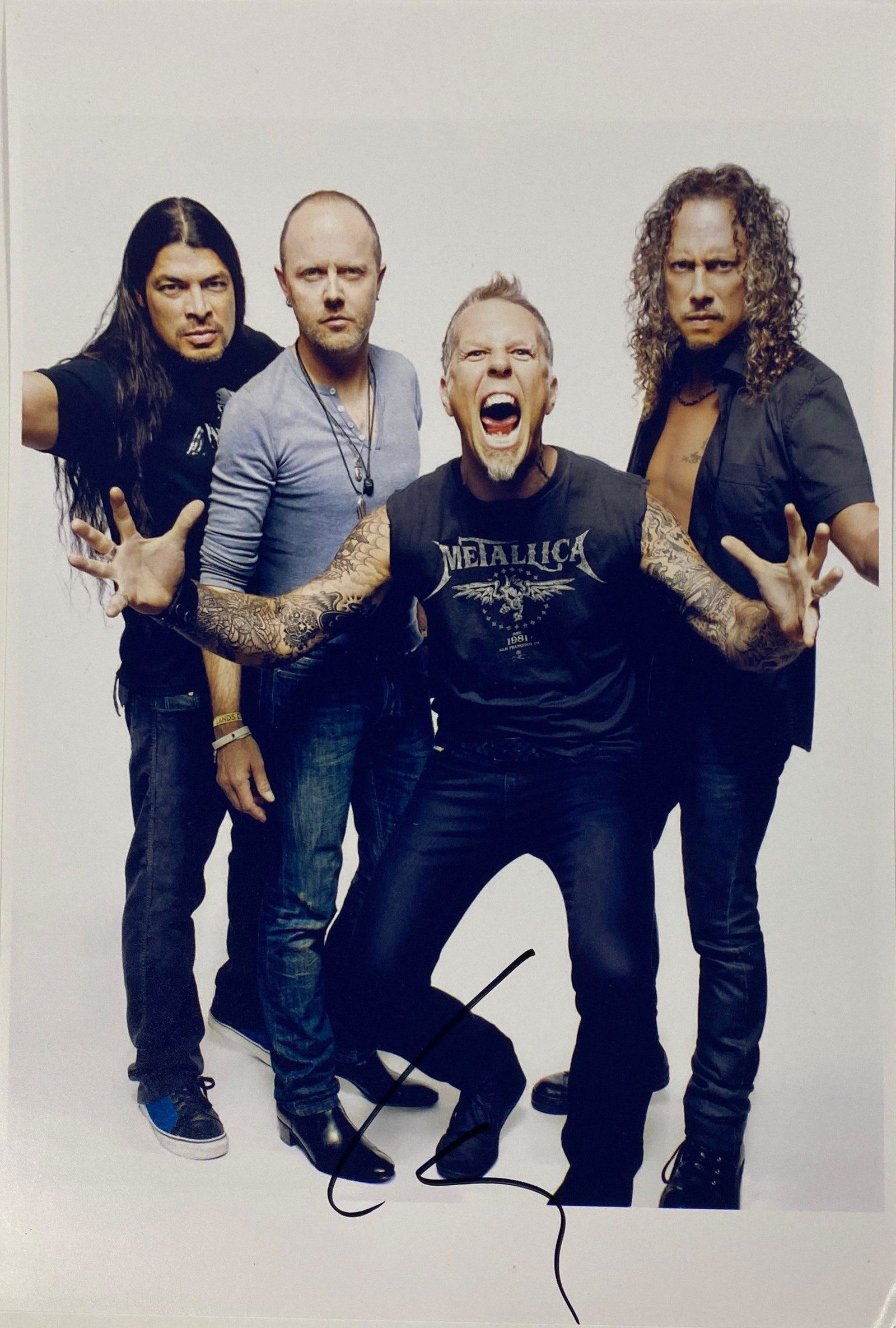 Autograph Signed Autographed Lars Ulrich Photo (1 of 1)