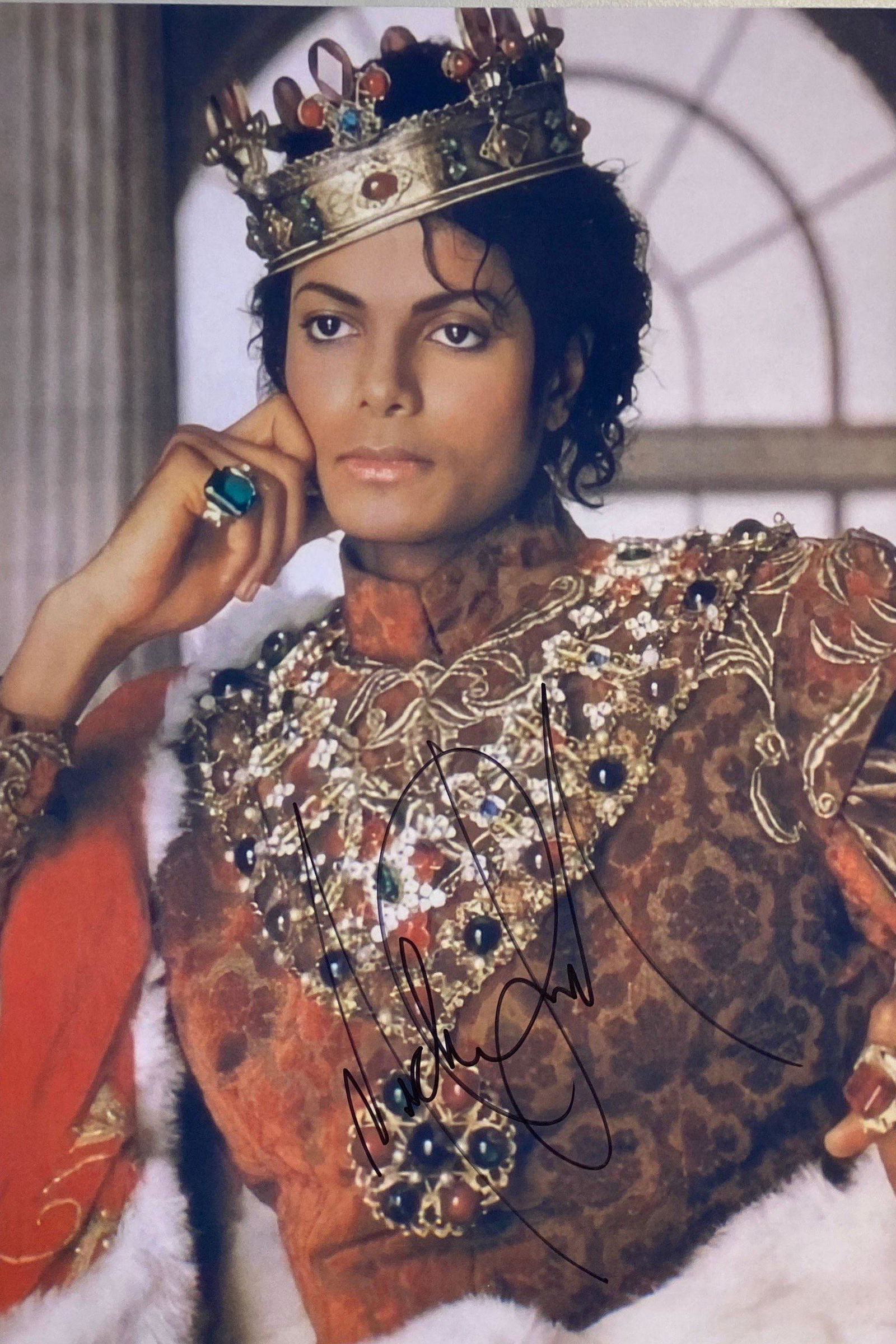 Autograph Signed Michael Jackson Photo (1 of 1)