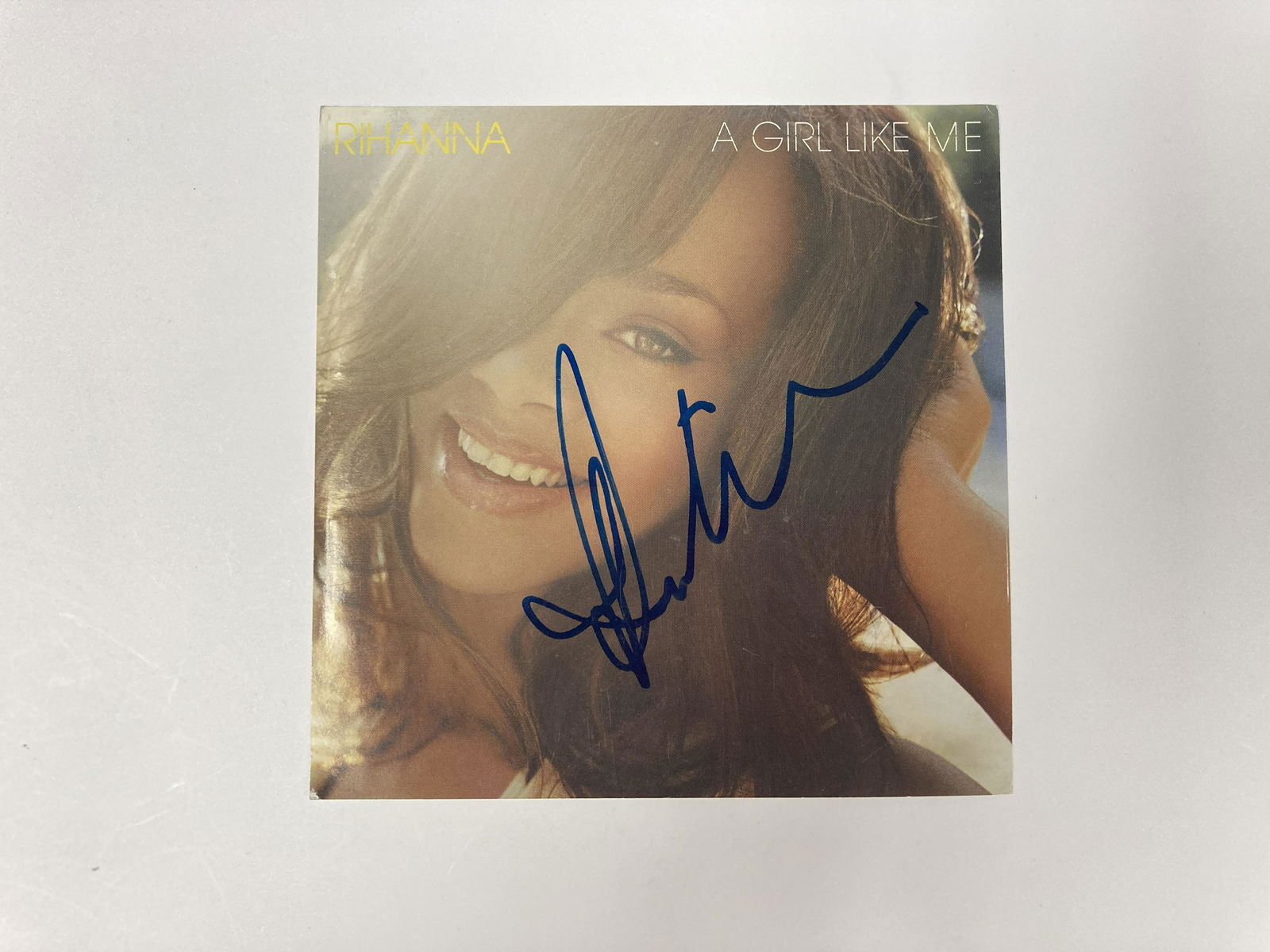 Autograph Signed Rihanna A Girl Like Me Booklet (1 of 1)