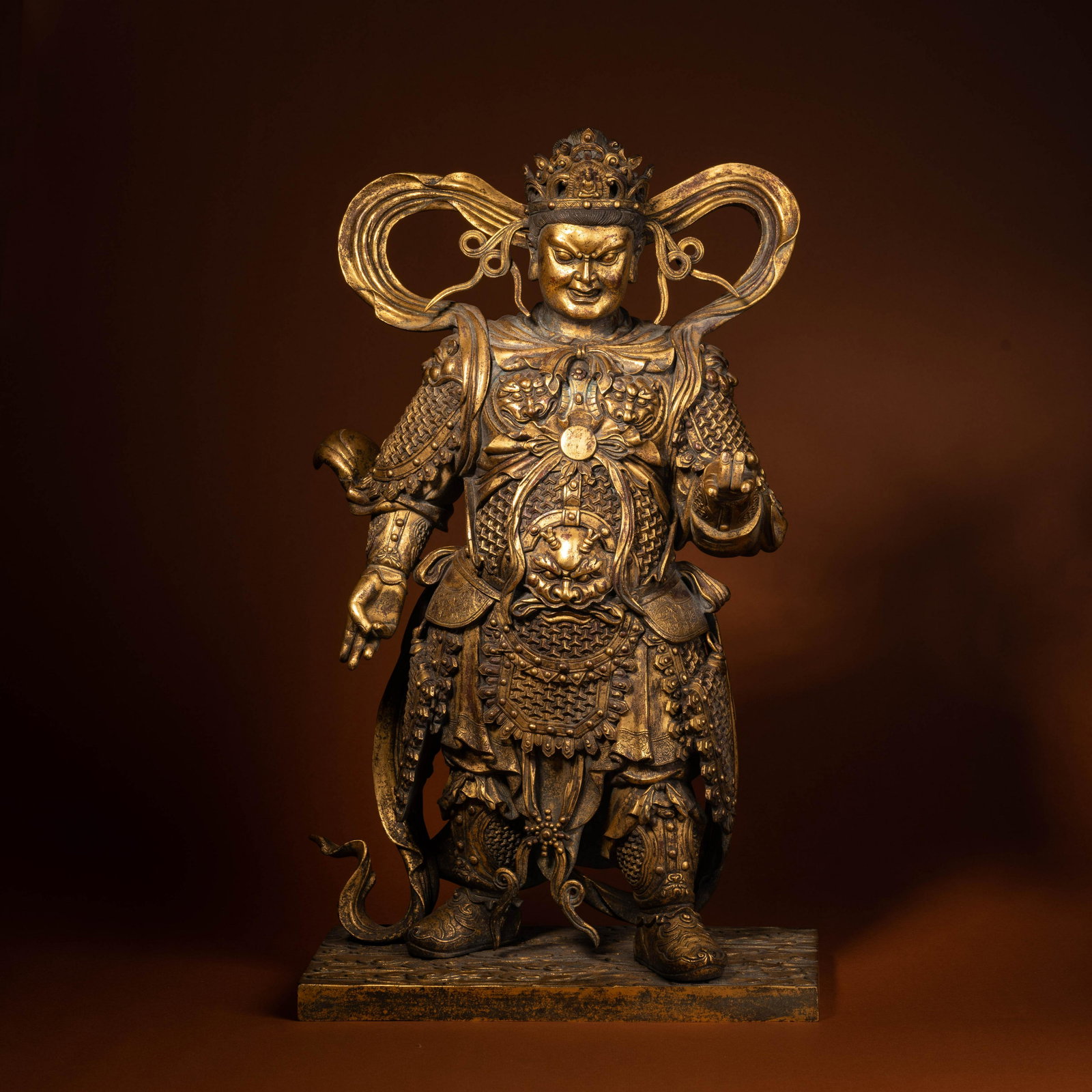 Ming Dynasty gilt bronze statue of heavenly king (1 of 11)