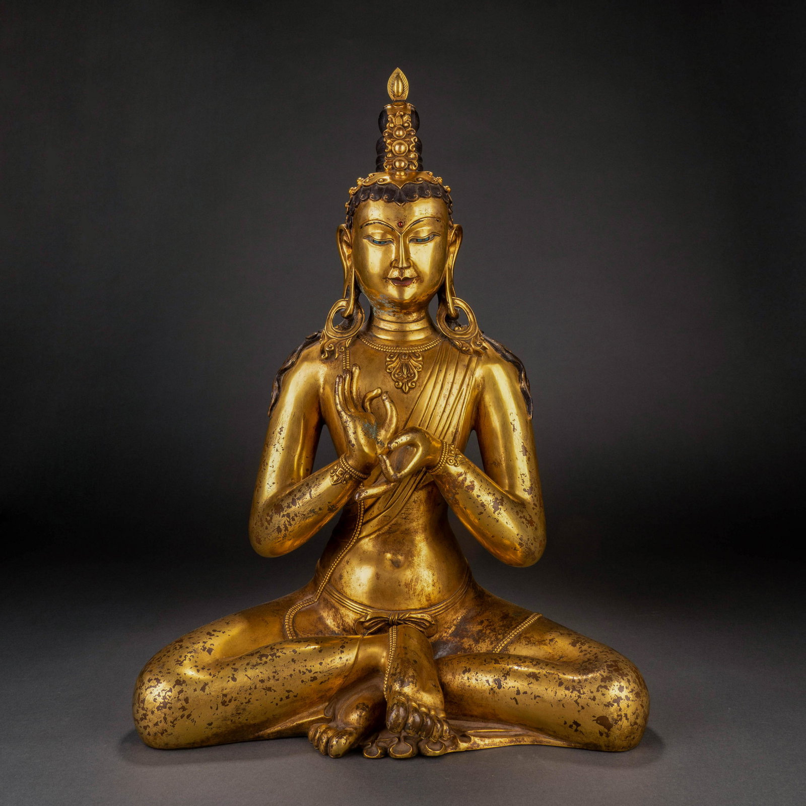 Ming Dynasty gilt bronze statue of Buddha (1 of 11)