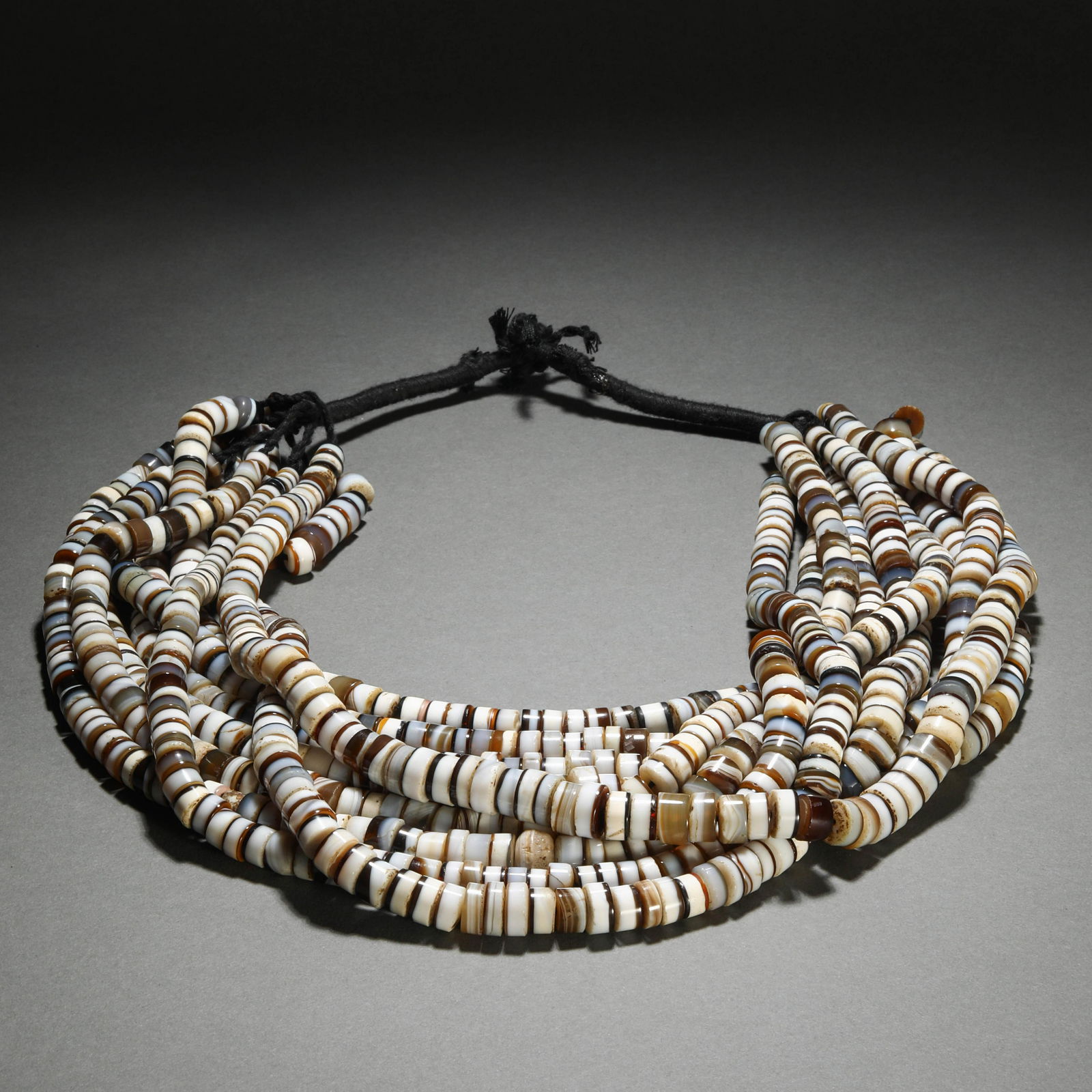 Tang Dynasty Silk Agate Necklace (1 of 6)