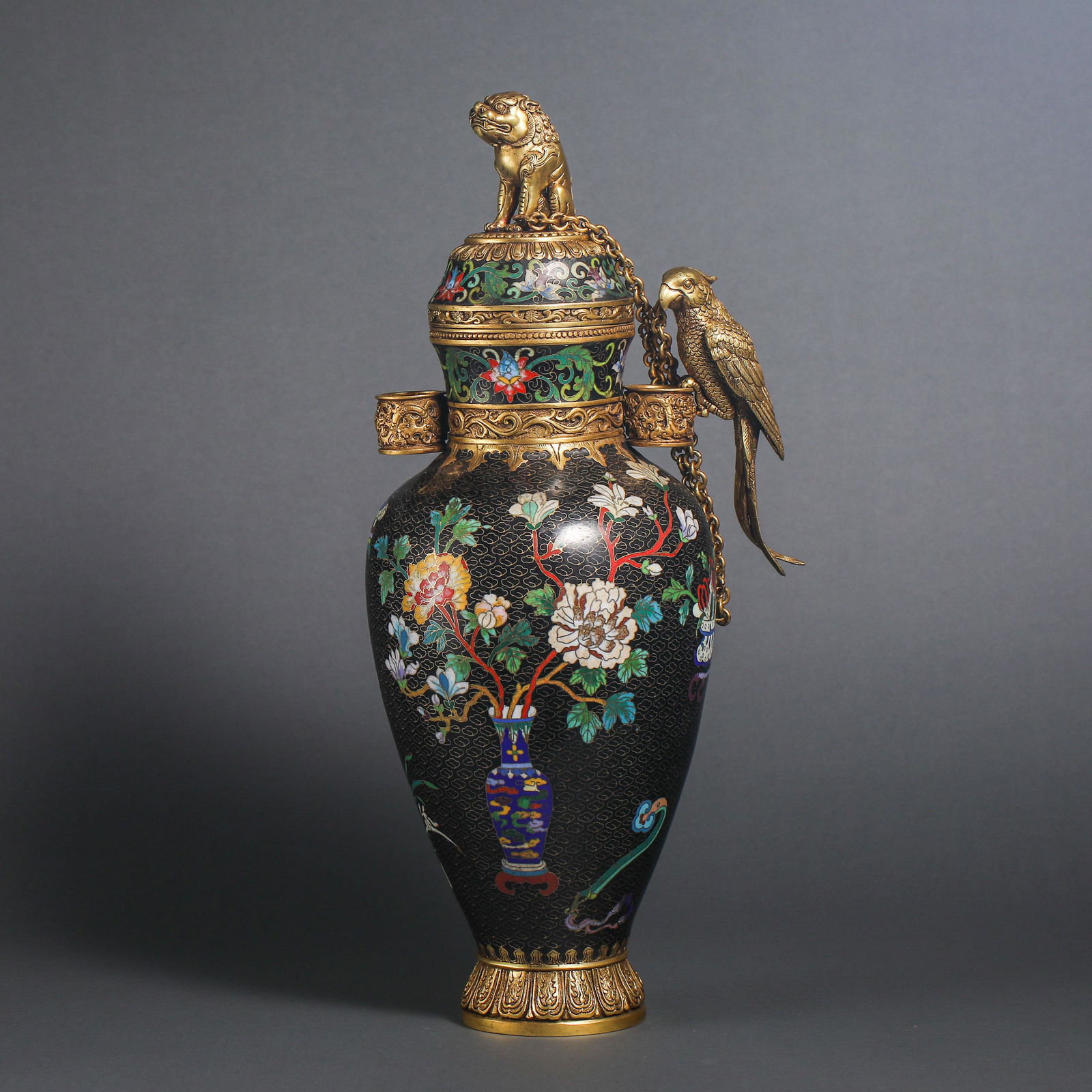 Qing Dynasty cloisonnÃ© enamel flower beast button parrot appreciation bottle (1 of 14)