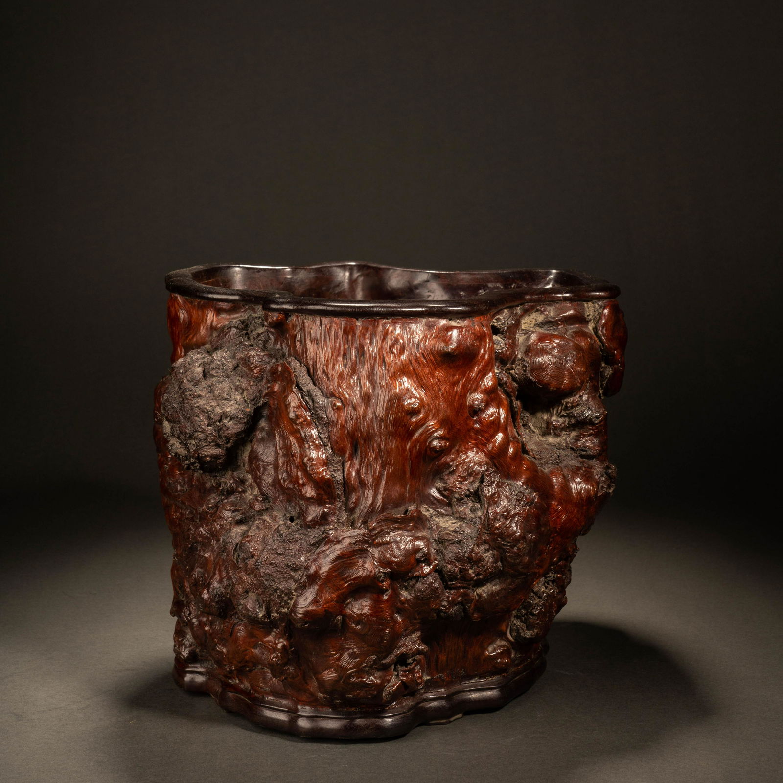 Qing Dynasty mahogany pen holder (1 of 9)