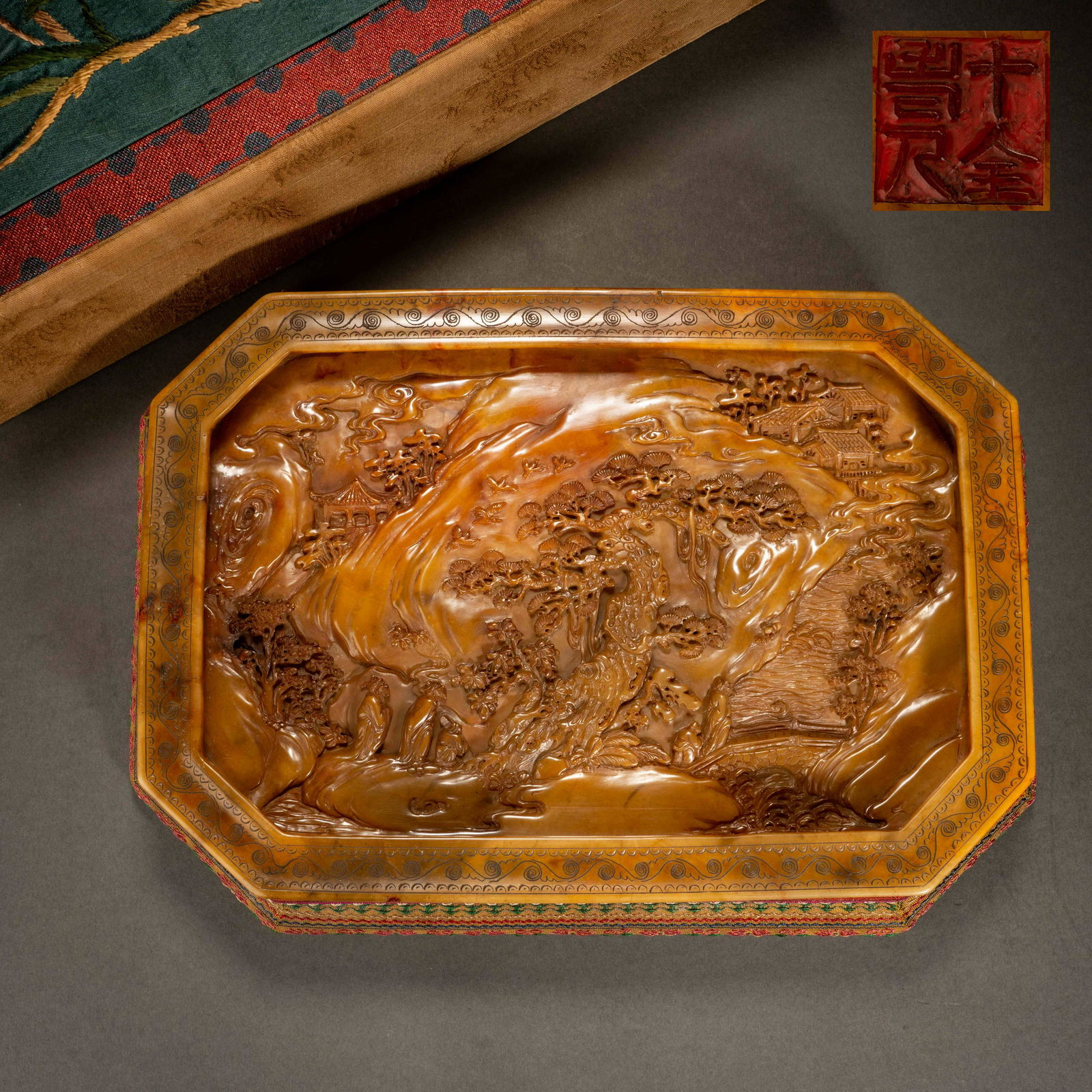 Qing Dynasty Tian Huangshi Mountain Character Pen Wash (1 of 10)