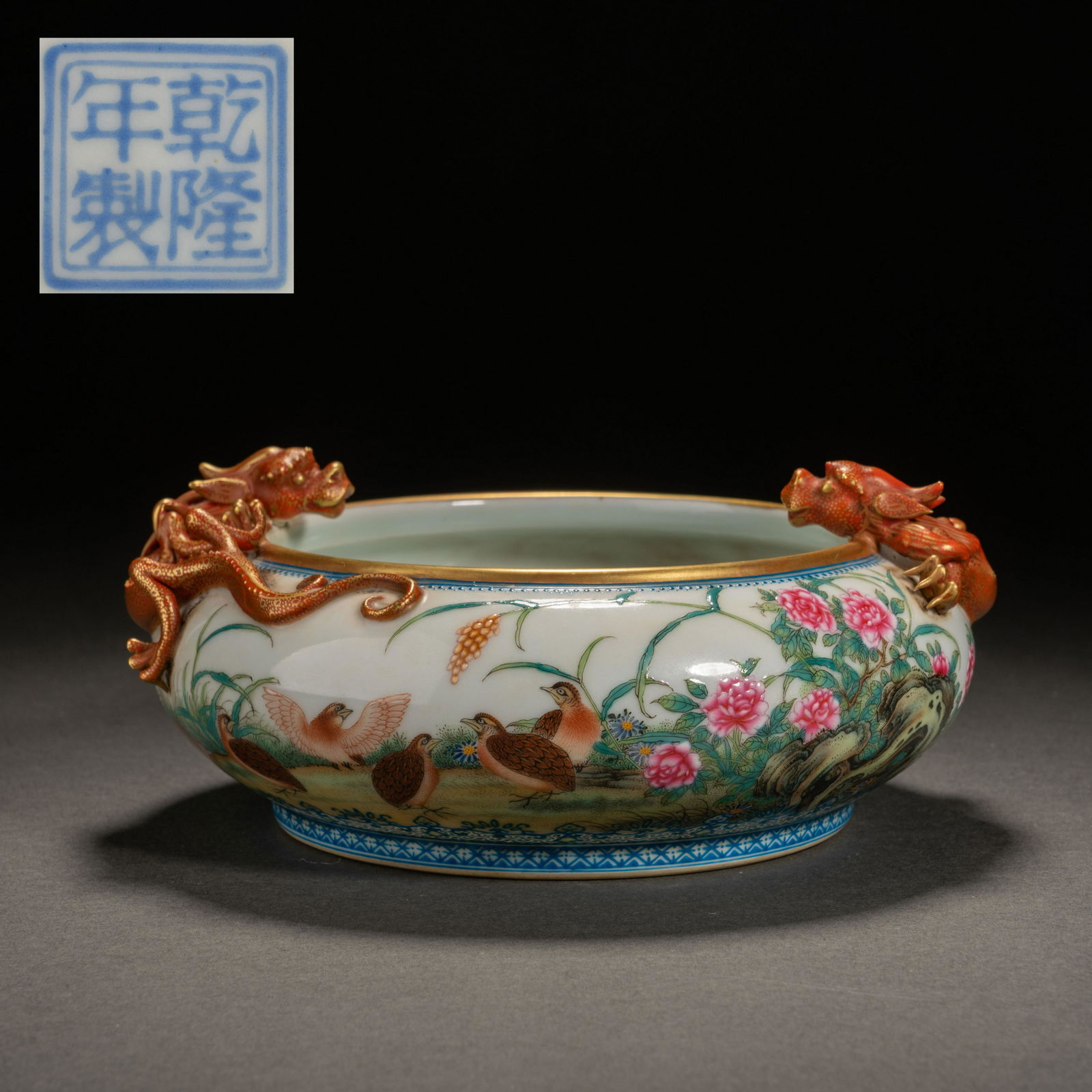 Qing Dynasty pastel flower and bird plastic dragon pattern wash (1 of 9)