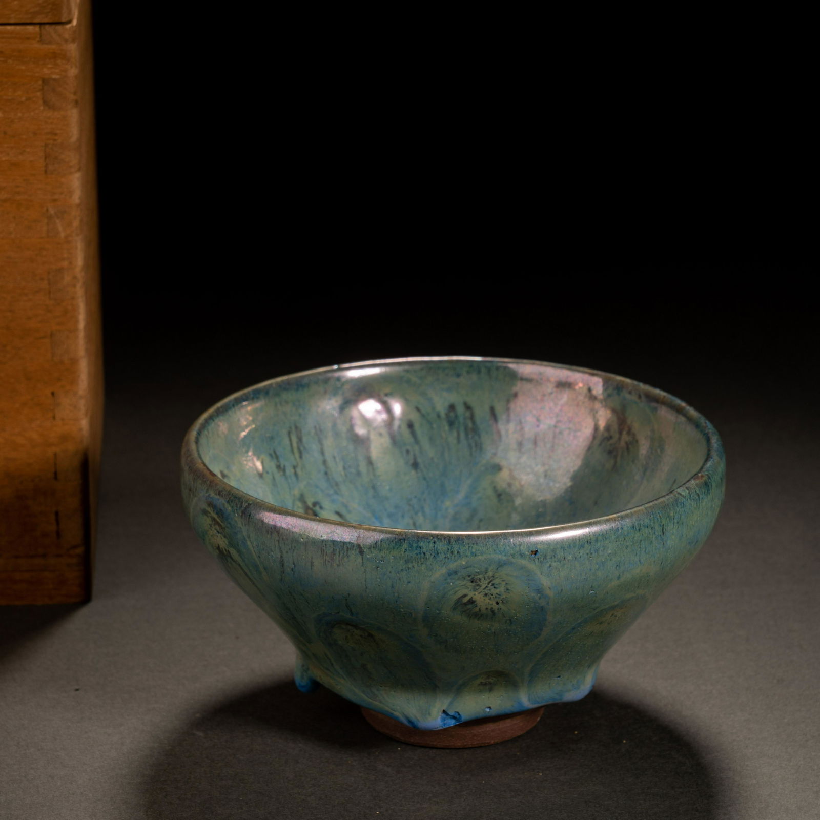 Song Dynasty kiln pot (1 of 6)