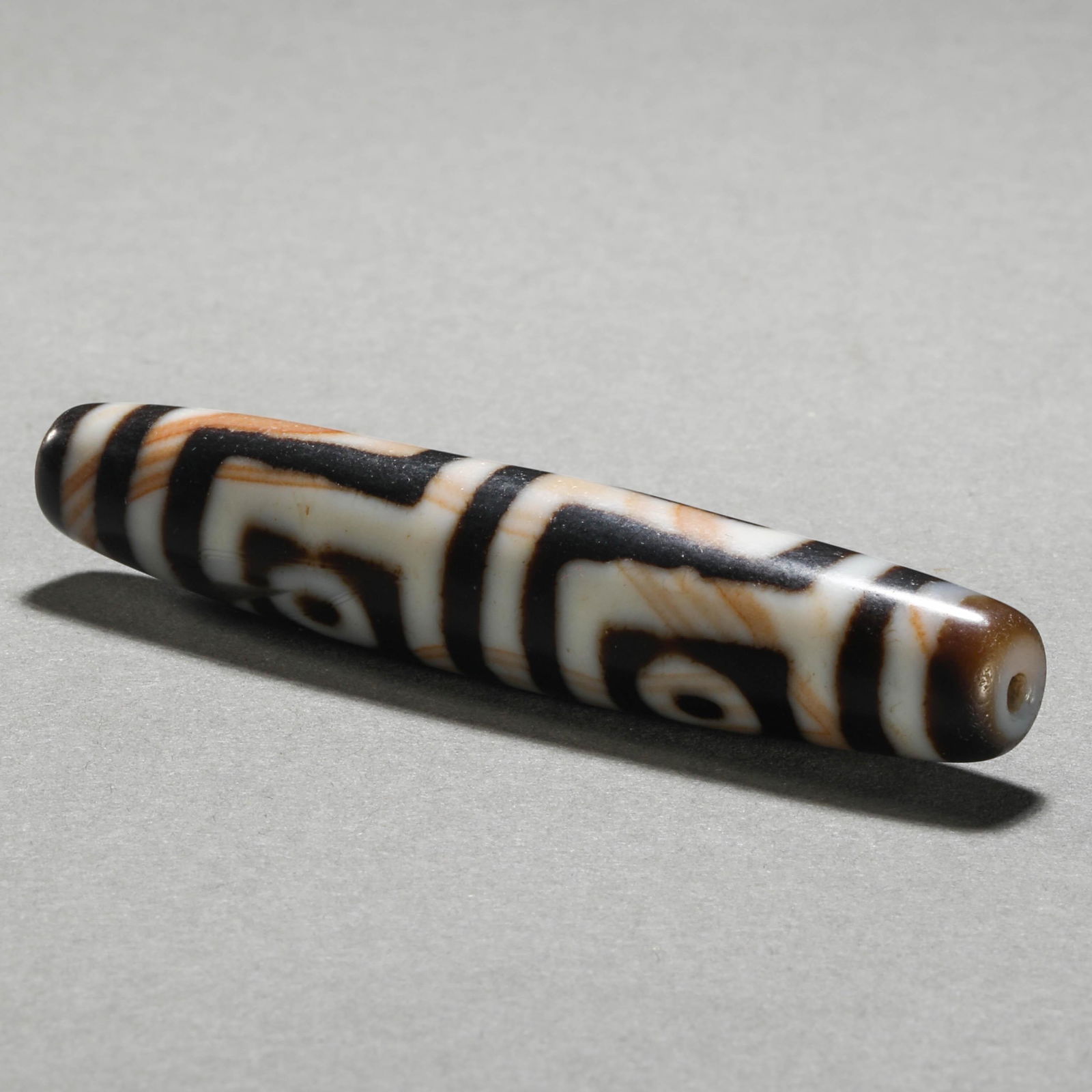 Tang Dynasty pure dzi bead (1 of 8)
