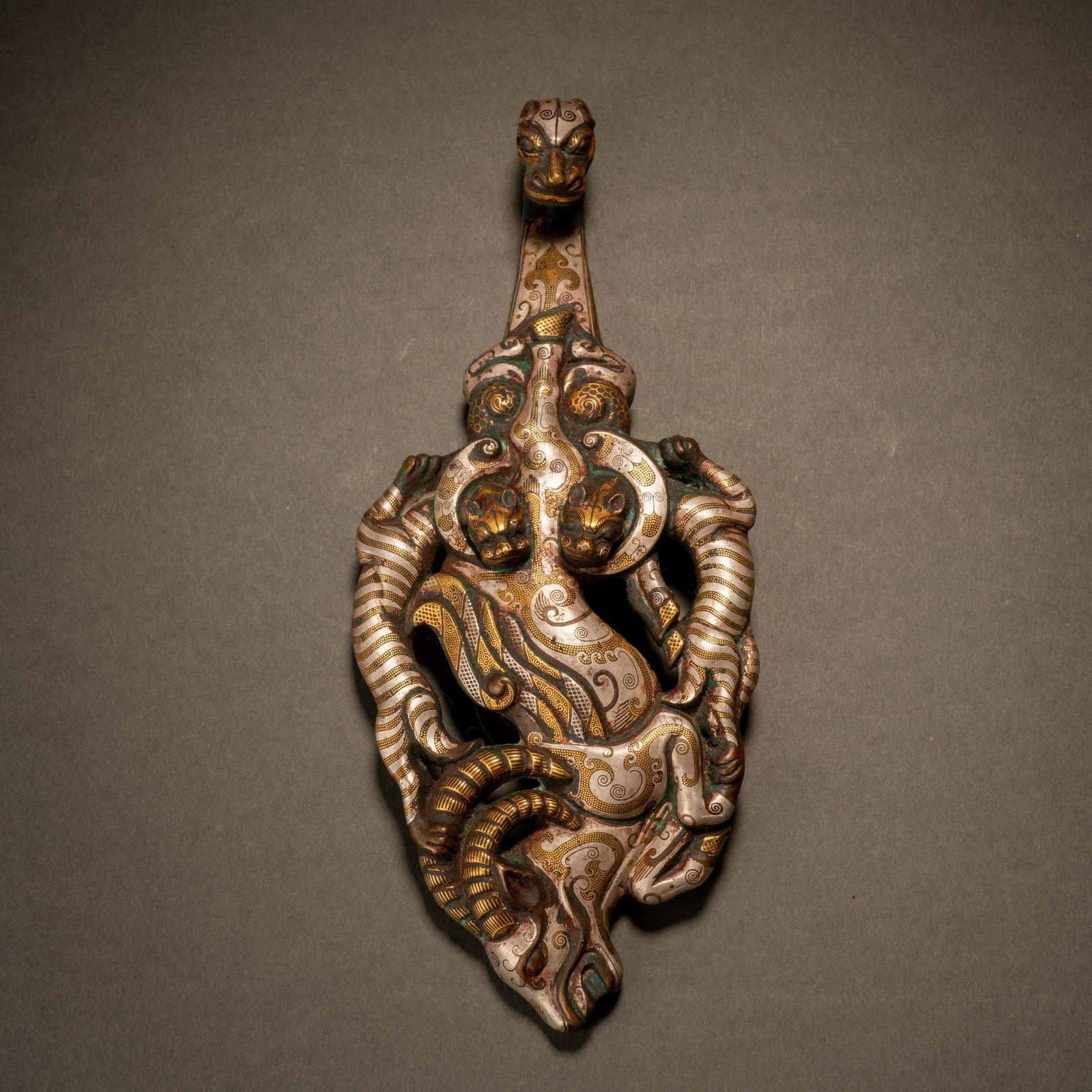 Han Dynasty wrong gold and silver animal pattern belt hook (1 of 9)
