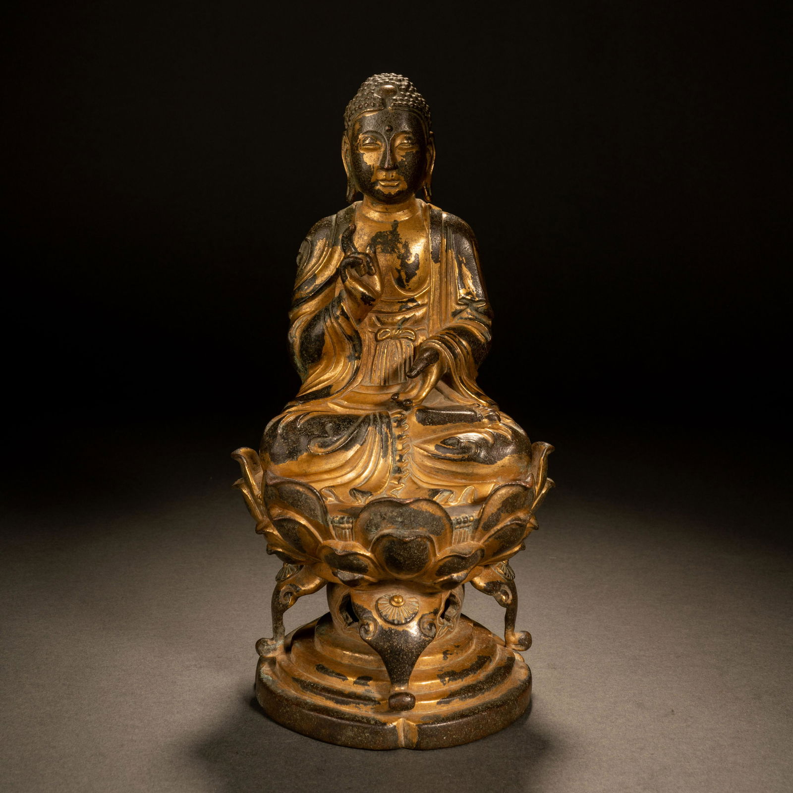 Liao Dynasty gilt bronze statue of Buddha (1 of 10)