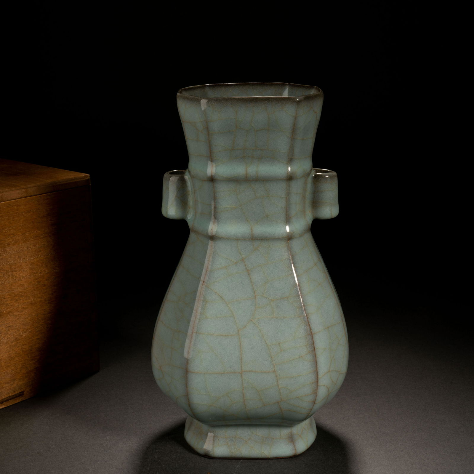 Song Dynasty official kiln ear bottle (1 of 7)