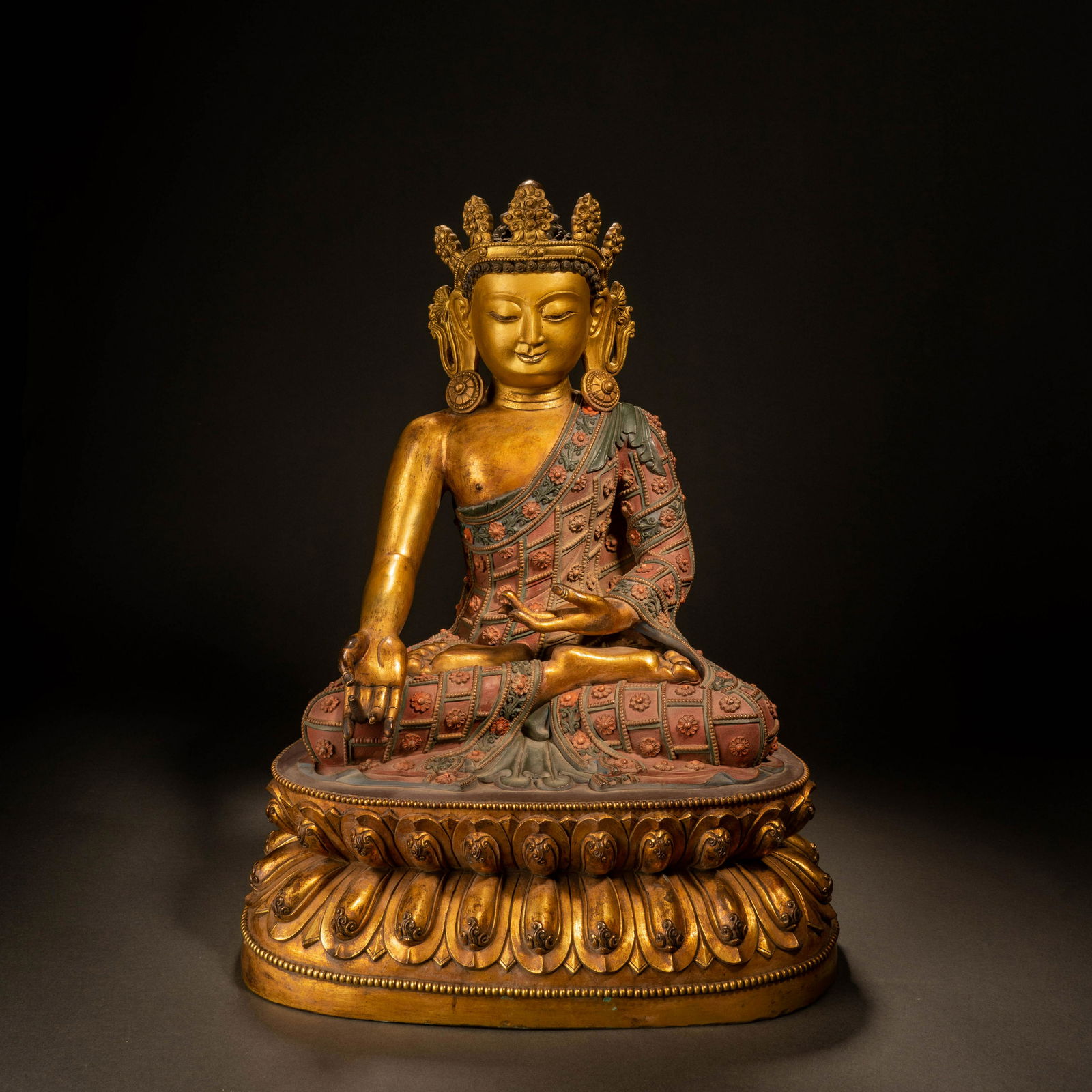 Ming Dynasty gilt bronze and painted Buddha seated statue (1 of 11)