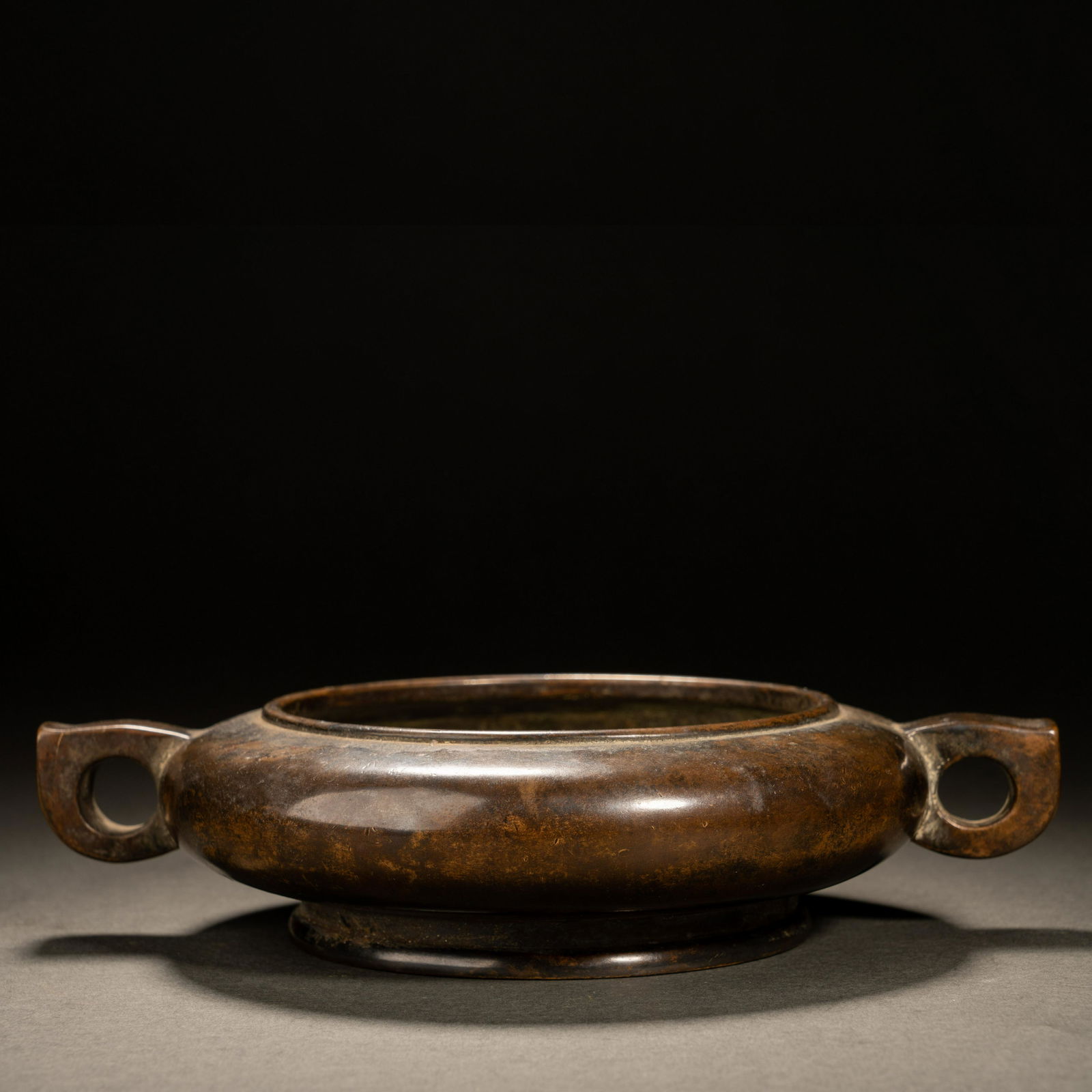 Ming Dynasty Bronze Stove (1 of 9)