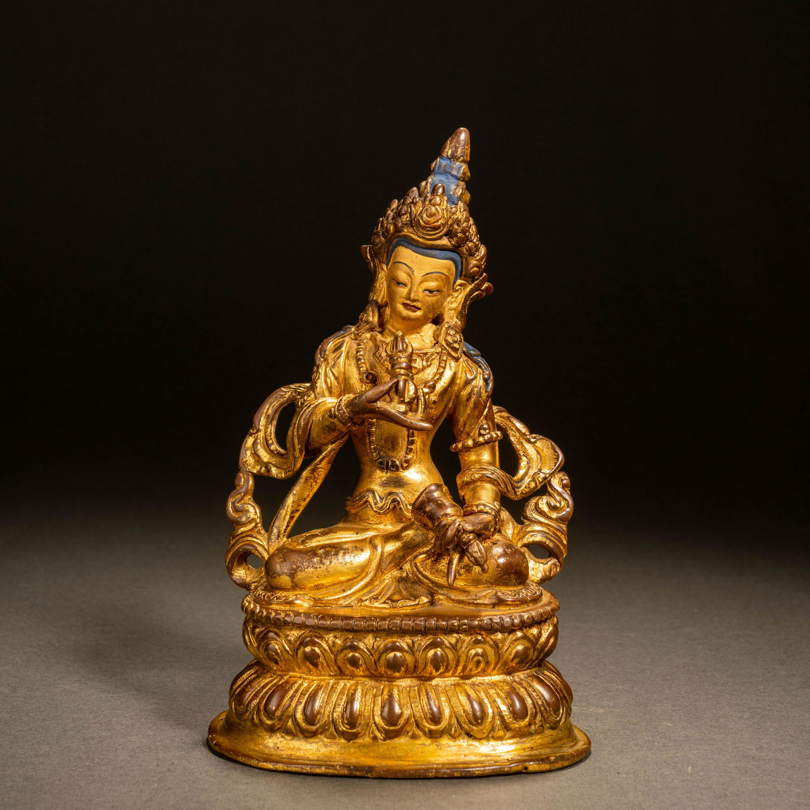 Qing Dynasty gilt bronze statue of Buddha (1 of 8)