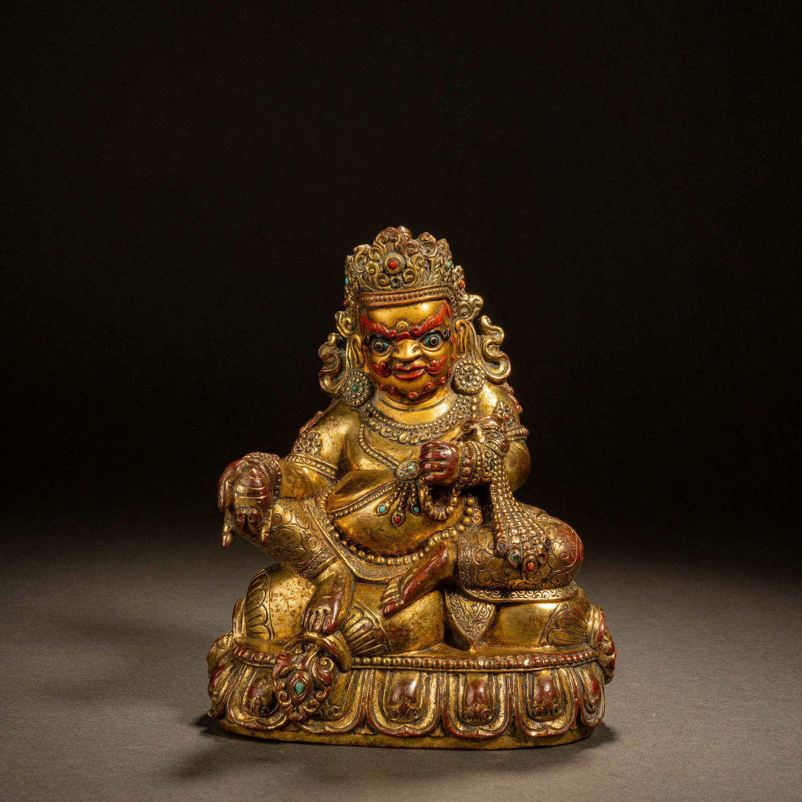 Qing Dynasty gilt bronze statue of Buddha (1 of 10)