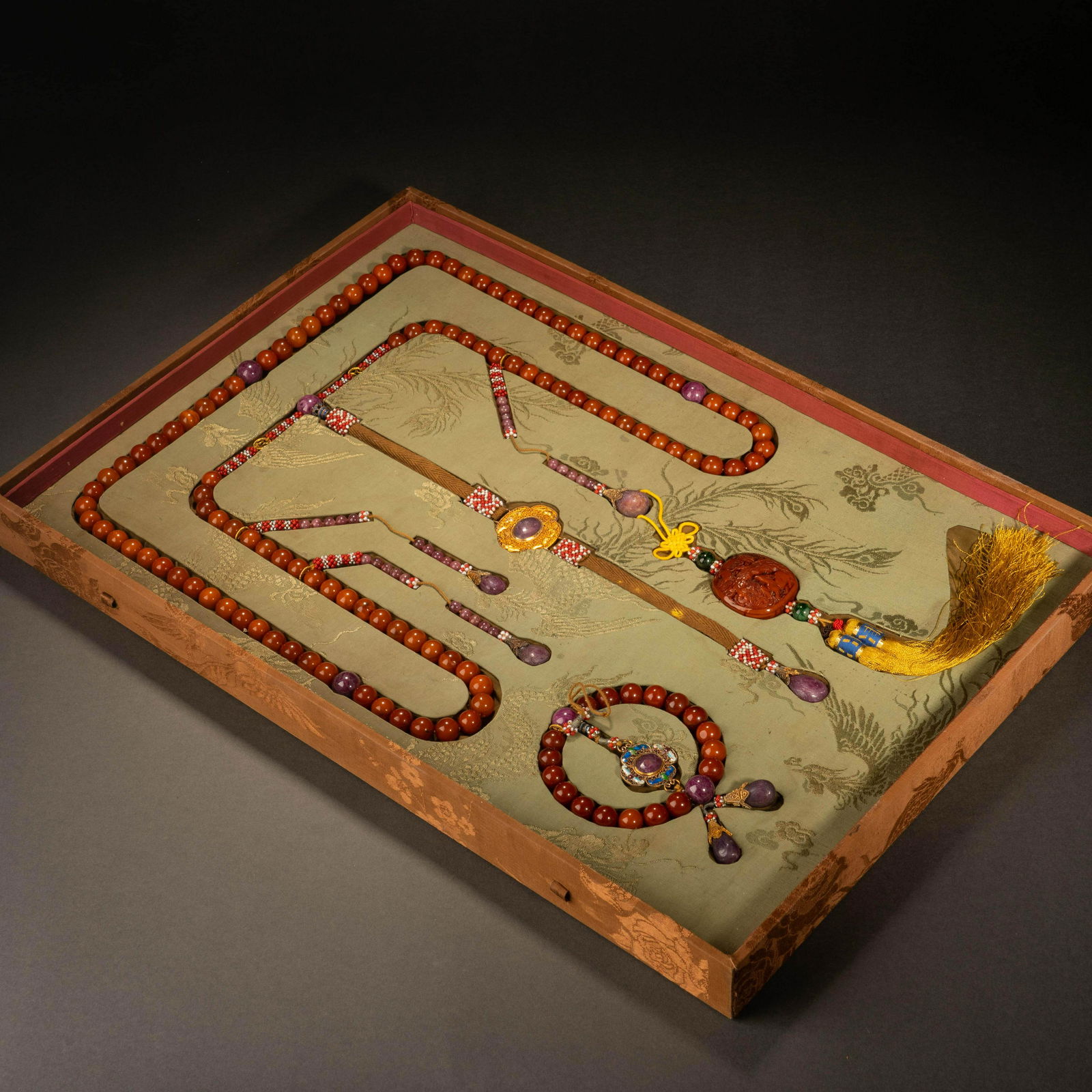 Qing Dynasty Beeswax Chaozhu Beeswax Hand-held Beeswax Ornament (1 of 14)