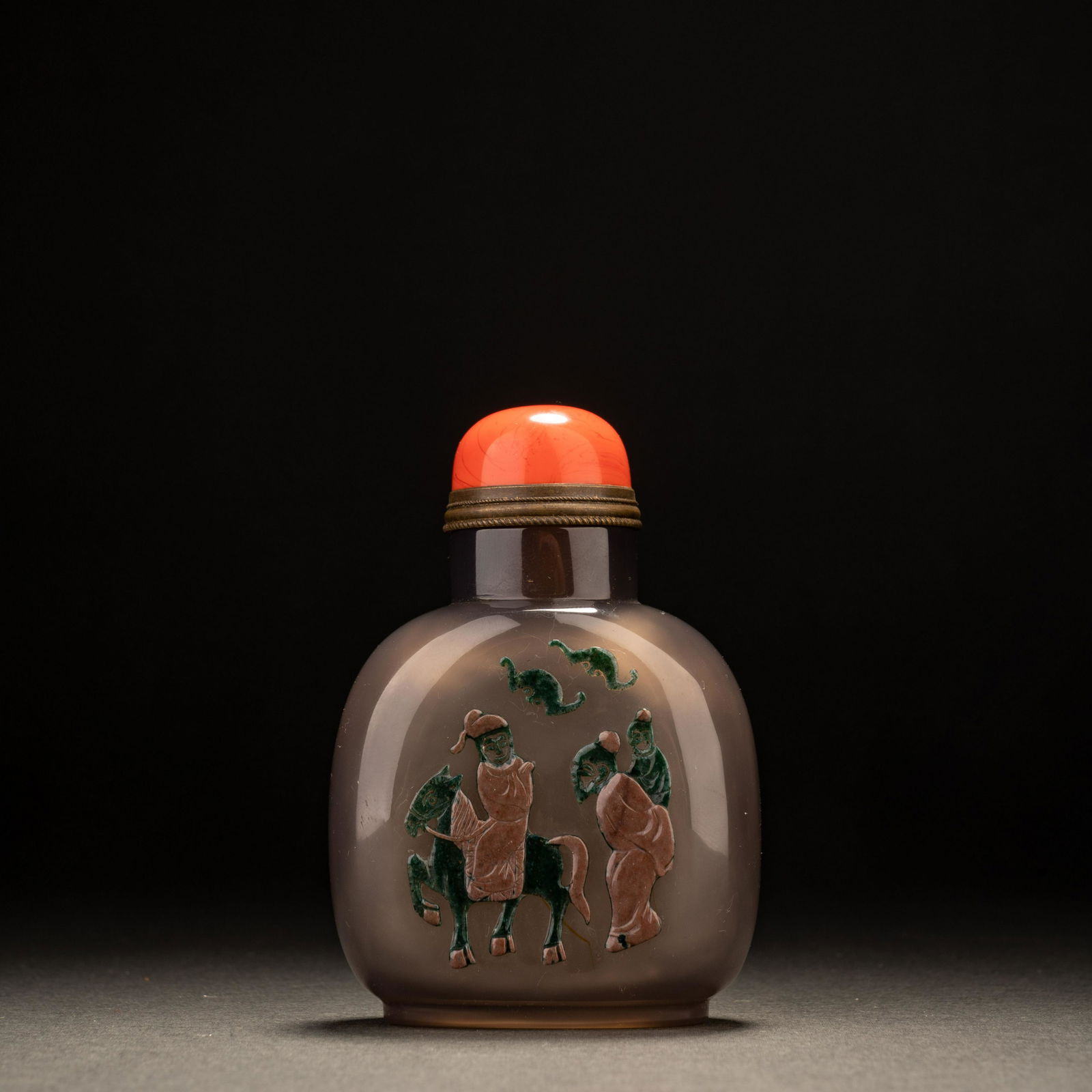 Qing Dynasty Agate Snuff Bottle (1 of 7)