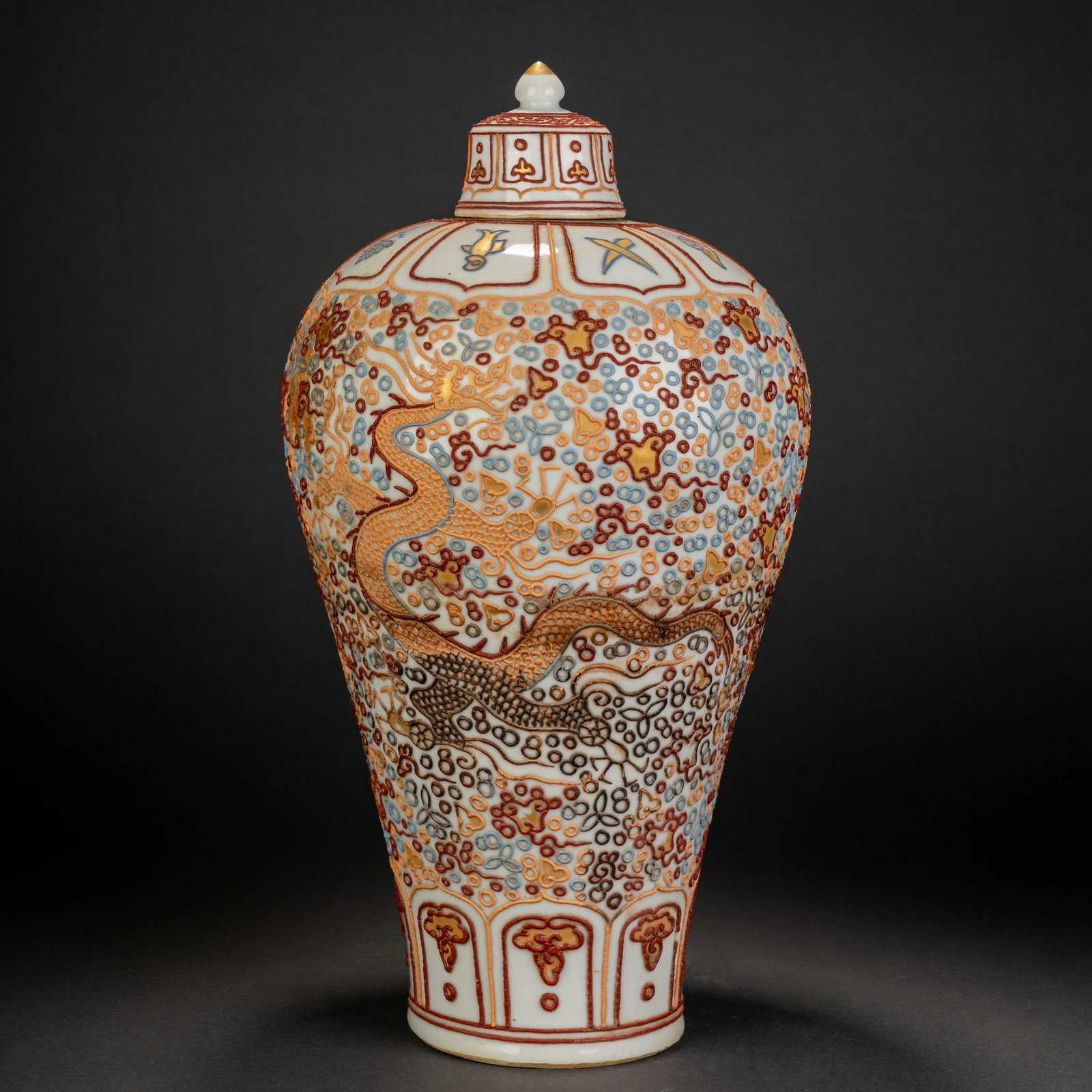 Yuan Lek-painted Golden Dragon Plum Vase (1 of 10)