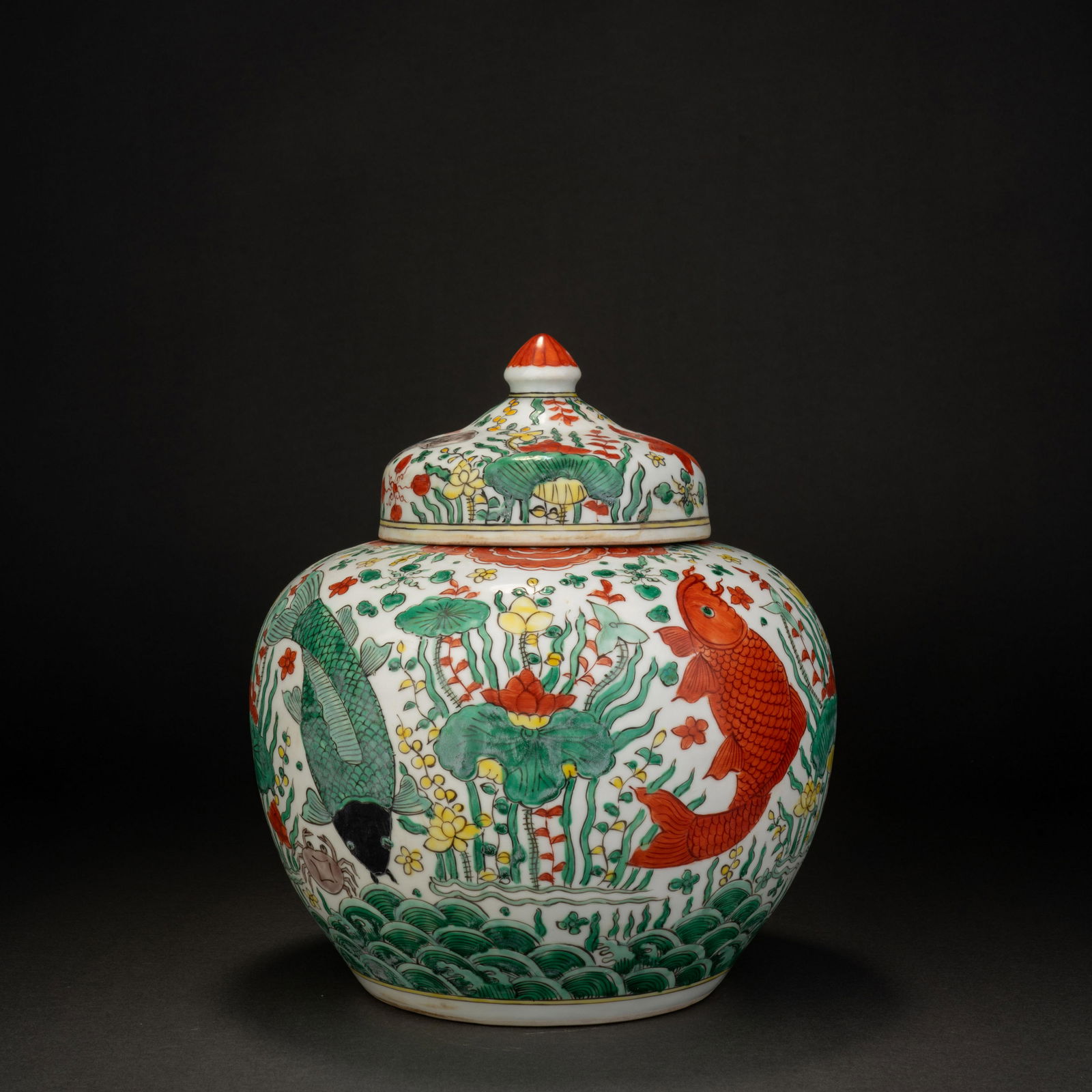 Ming colorful fish and algae pattern lid jar (1 of 11)