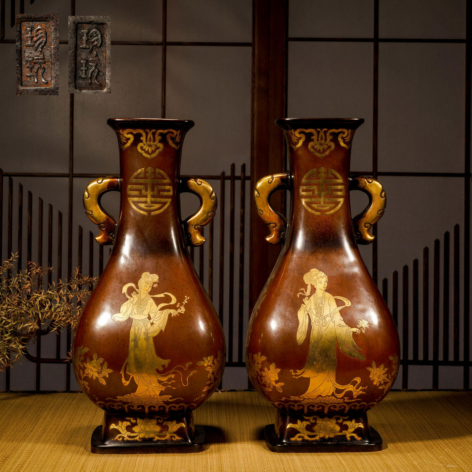 A pair of gilt bronze amphora of four beauties with longevity characters, Qing Dynasty (1 of 14)