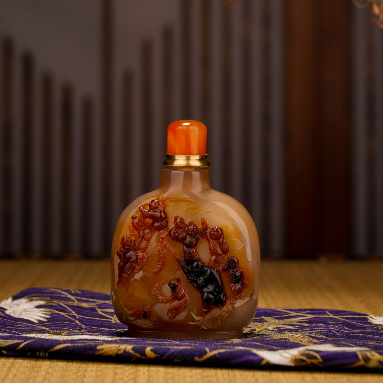 Qing Dynasty Agate Sculpture Baizitu Snuff Bottle (1 of 9)