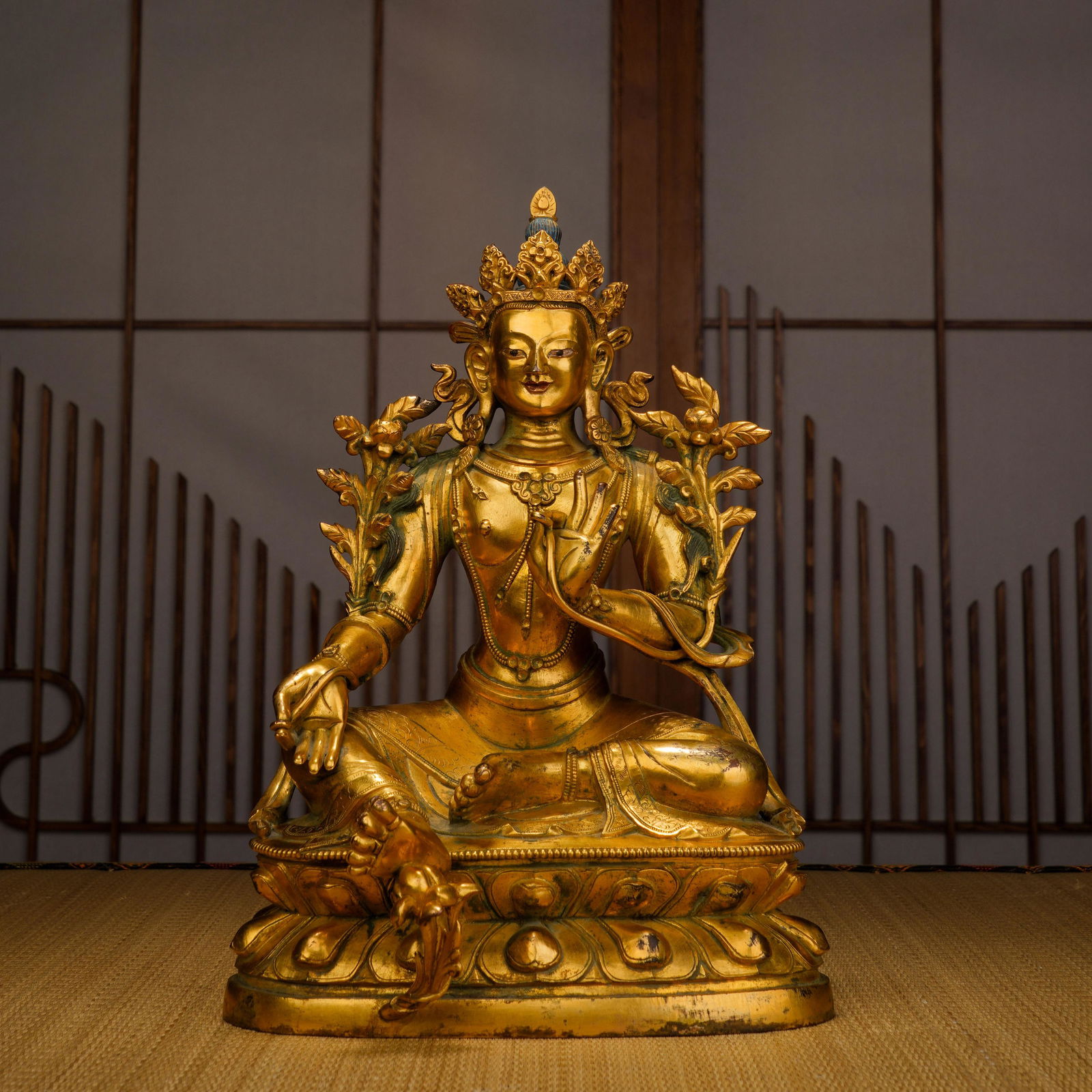 A gilt bronze statue of Tara, Ming Dynasty (1 of 11)