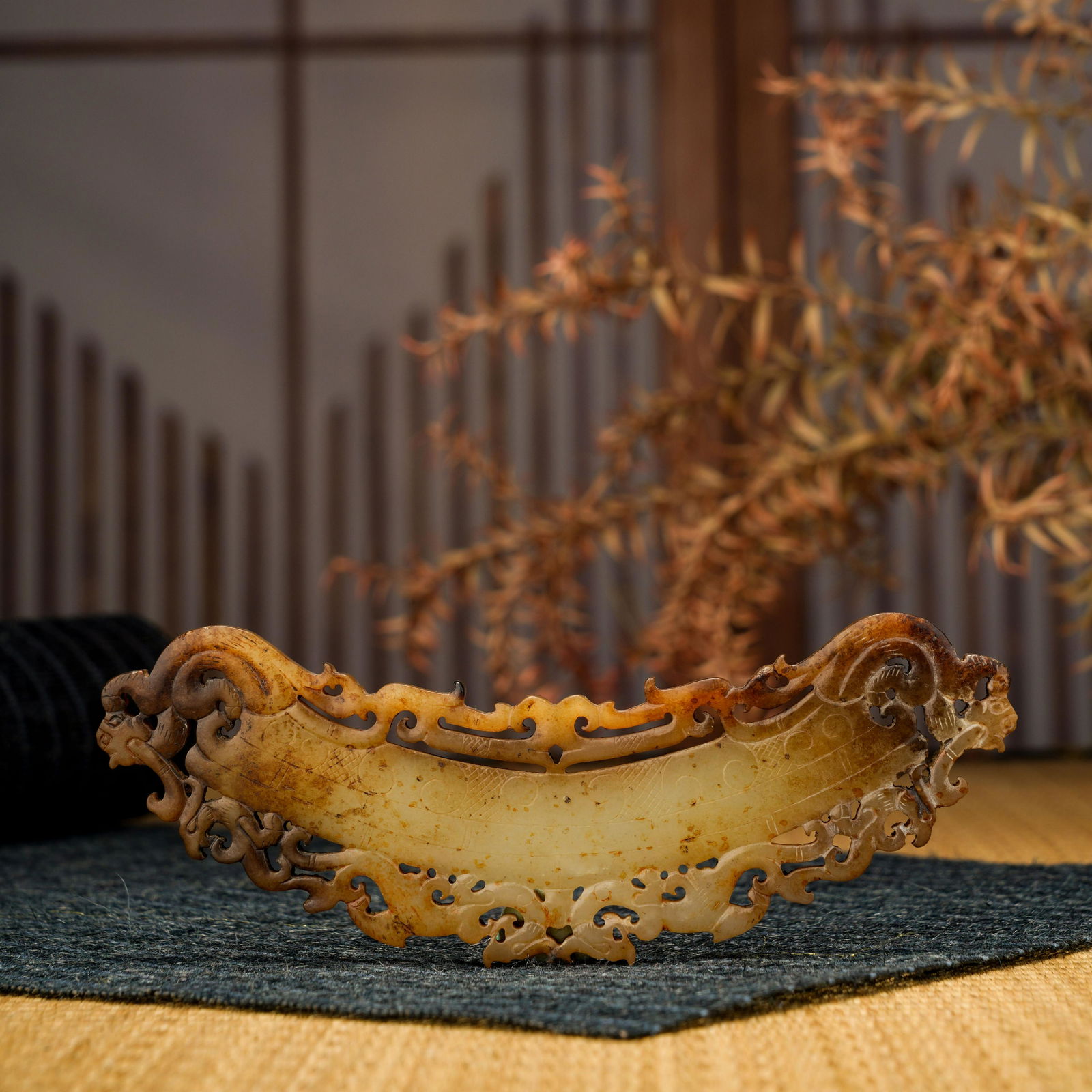 Han Dynasty Hetian Jade Dragon Pattern Jade Bi (1 of 8)