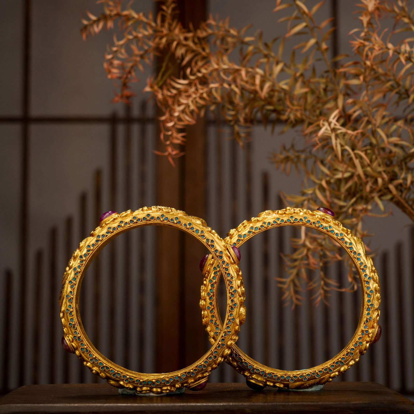 Qing Dynasty Pure Gold Bracelet with Emerald and Gemstones (1 of 8)