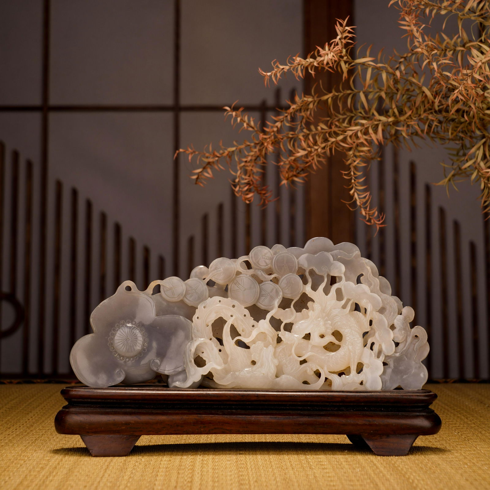 Qing Dynasty Hetian Jade Dragon Ornament (1 of 11)