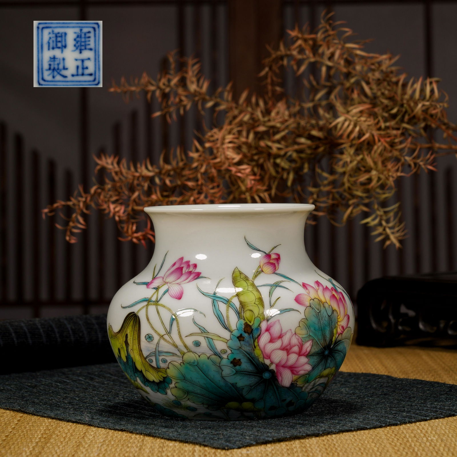 Qing Dynasty pastel flower pot (1 of 9)
