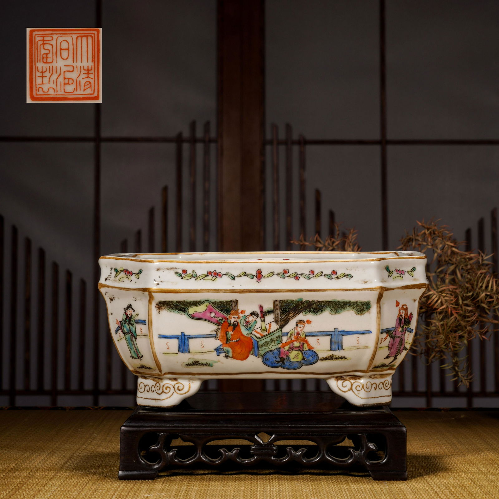 Qing Dynasty pastel figure narcissus pot (1 of 9)