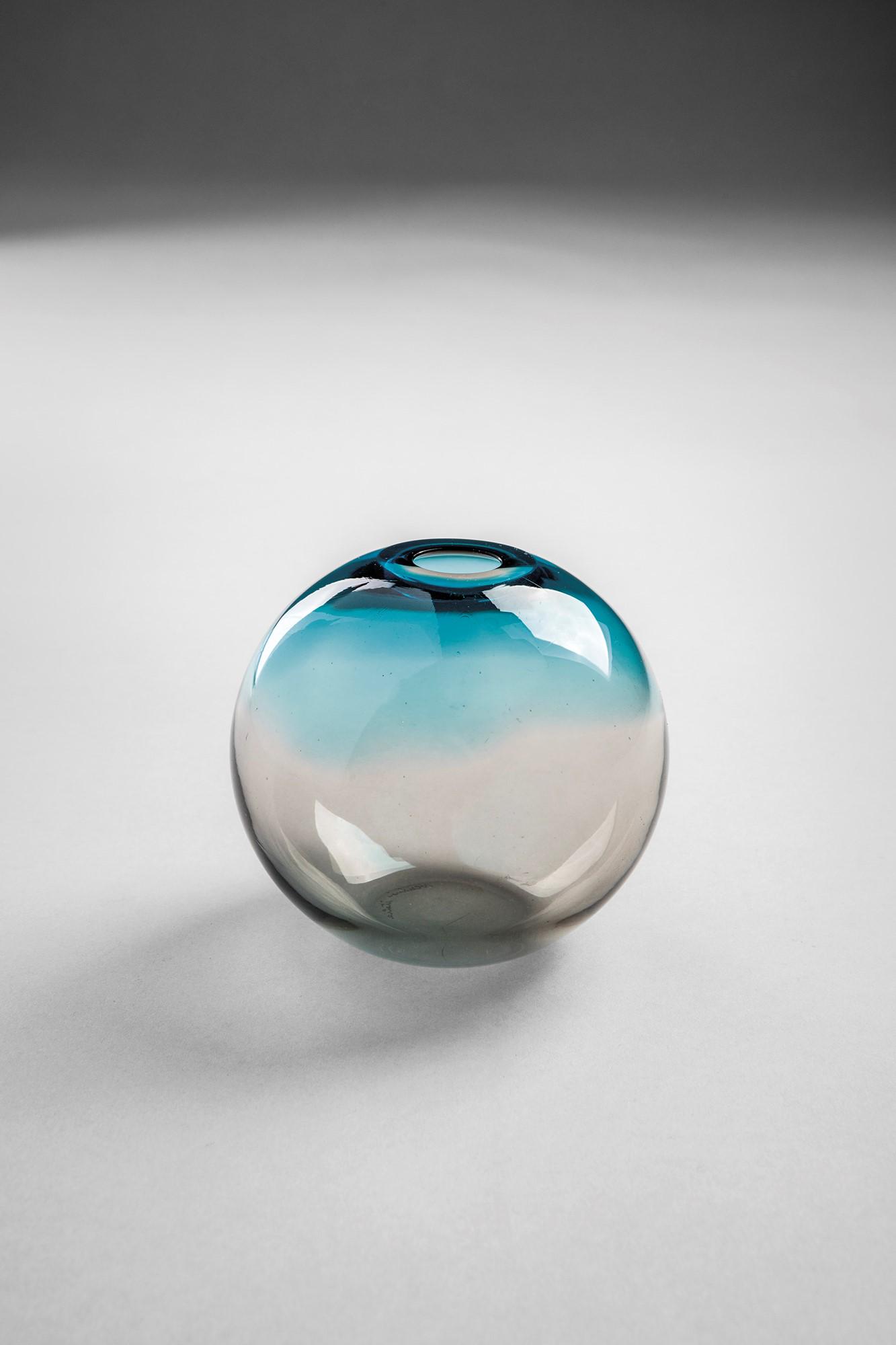 Venini. Sfera (1 of 2)