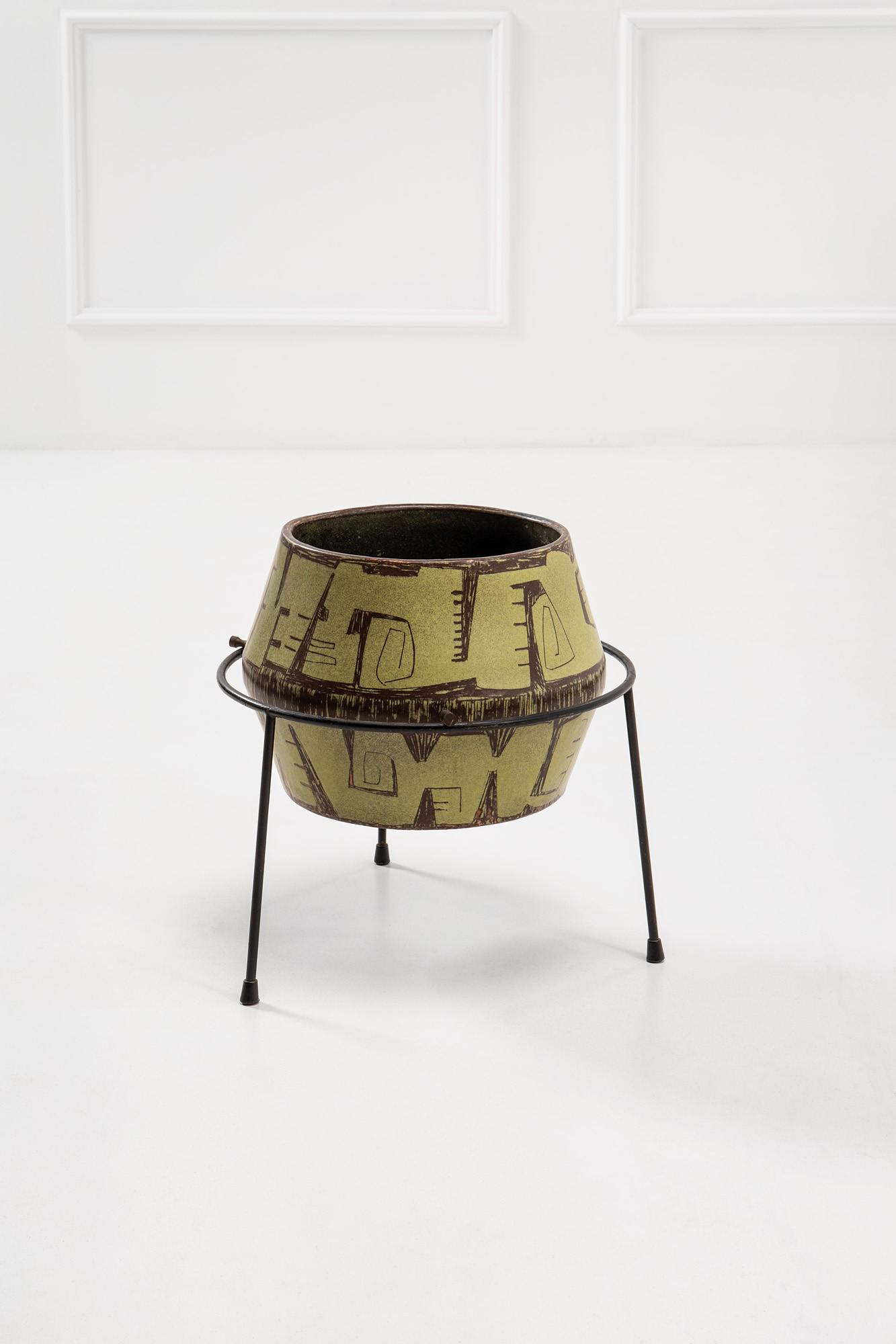 Victor Cerrato, Portavaso (1 of 2)