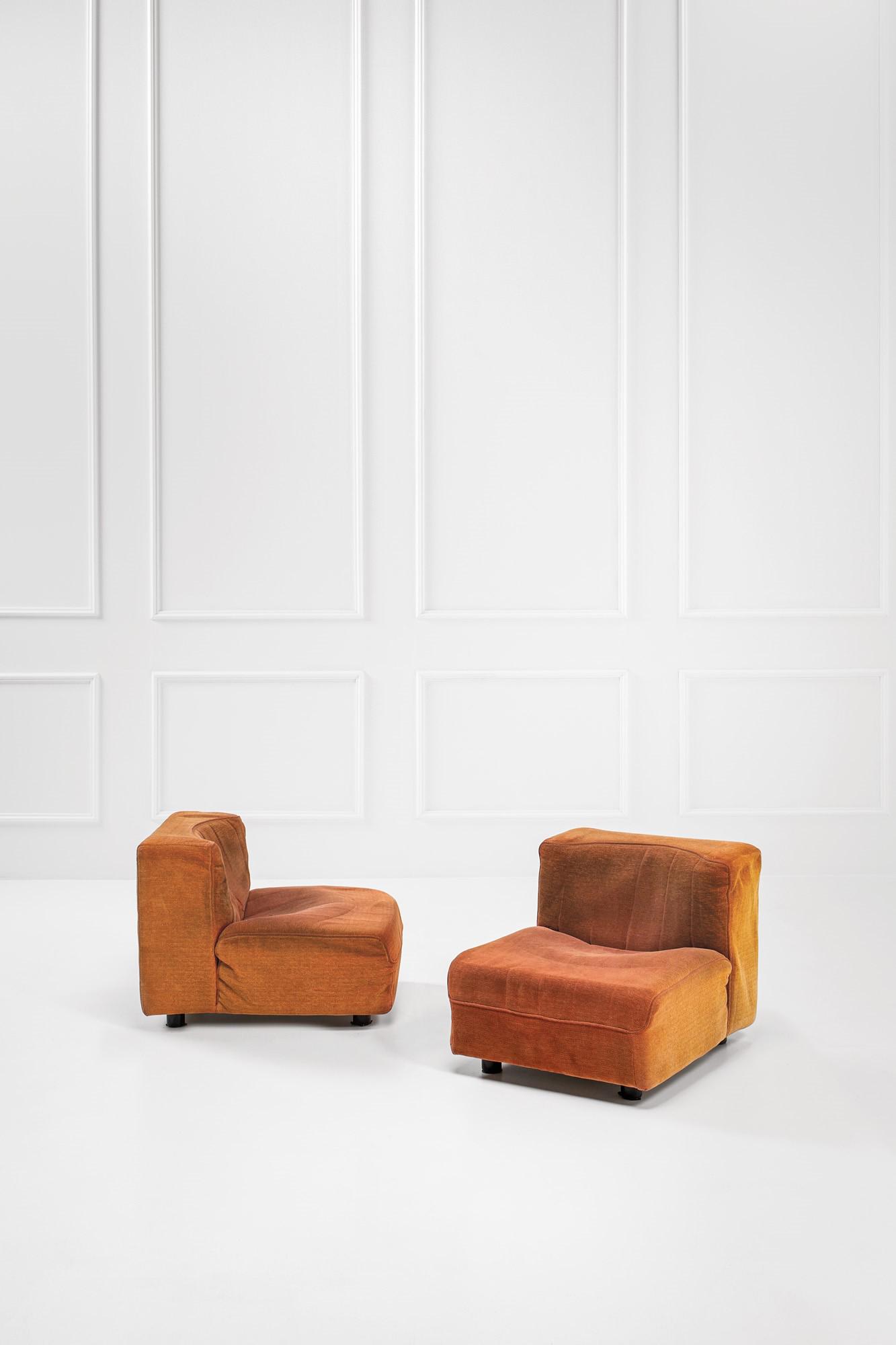 Tito Agnoli, Due poltrone mod. Novemila (1 of 3)