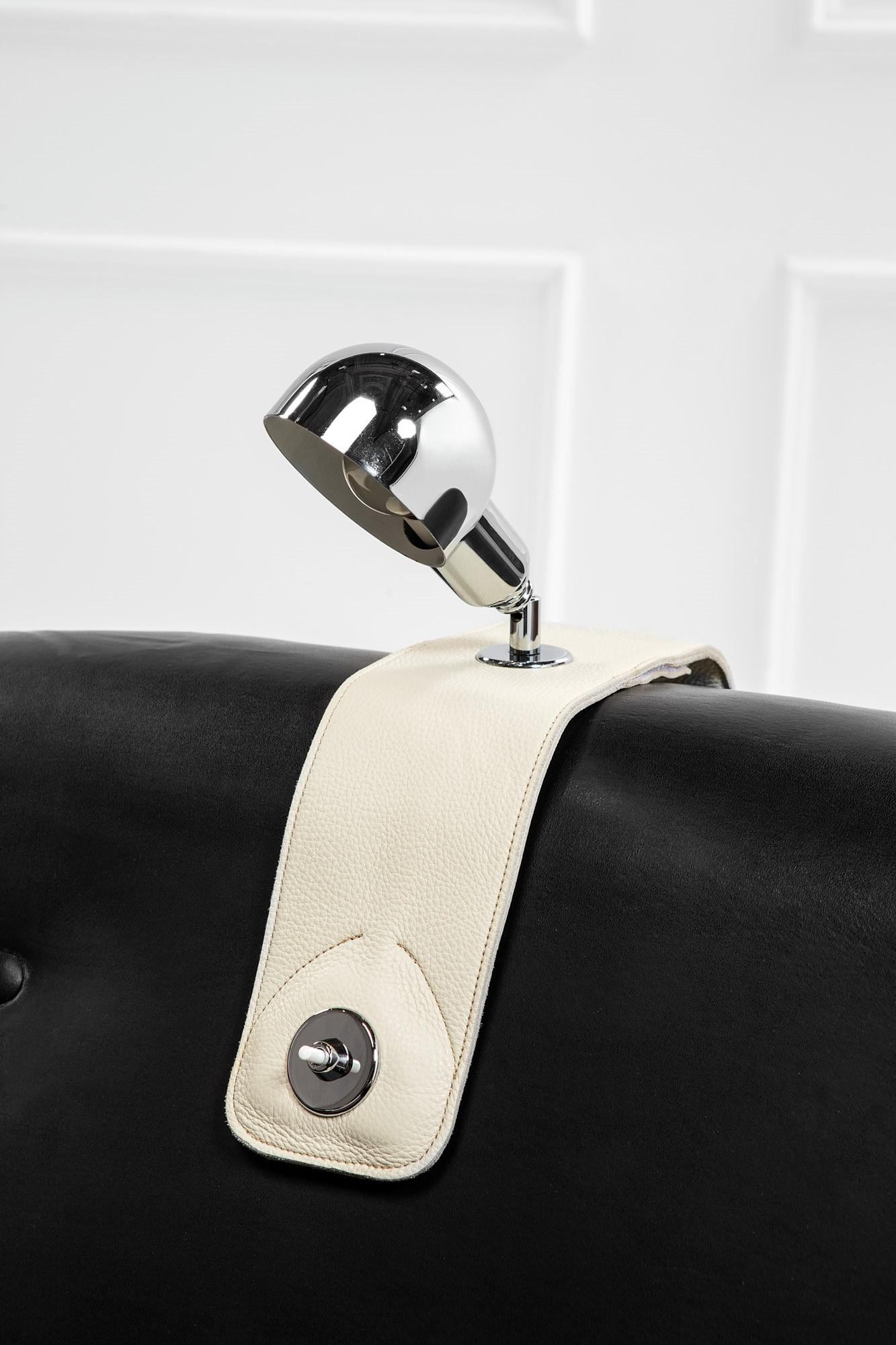 Luigi Caccia Dominioni, Lampada poltrona LP01: Lampada poltrona LP01 Ottone lucido, pelle cucita a mano. Prod. Azucena, disegno del 1979 cm 18x61x20 Literature: Catalogo Azucena.