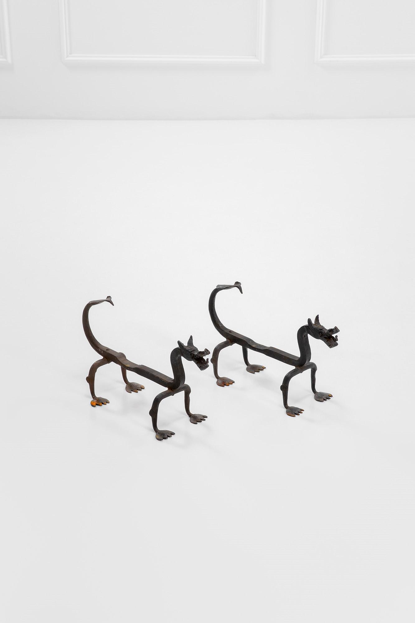 Coppia di alari a guisa di drago (1 of 3)