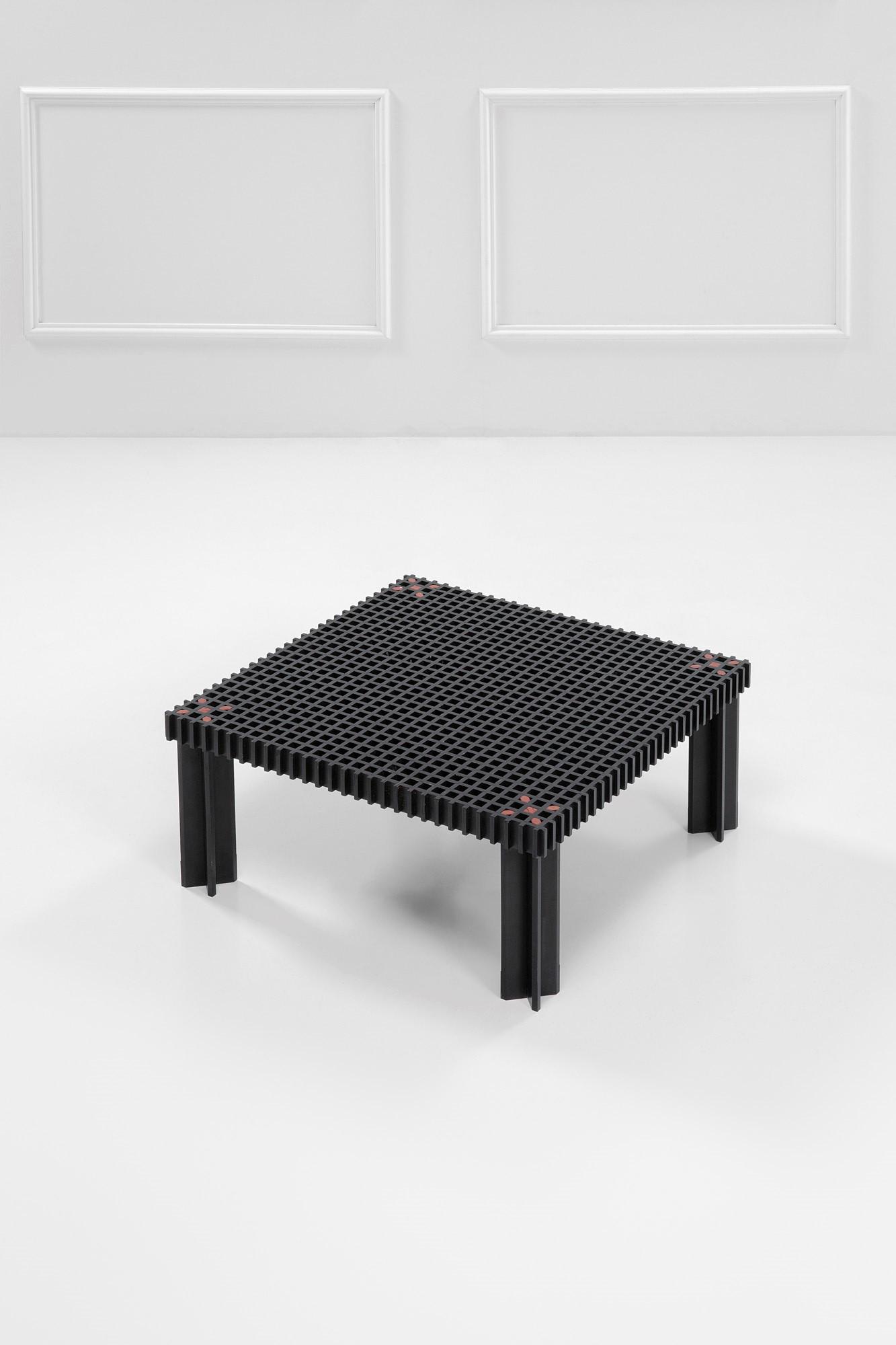 Gianfranco Frattini, Tavolo basso mod. Kyoto (1 of 3)