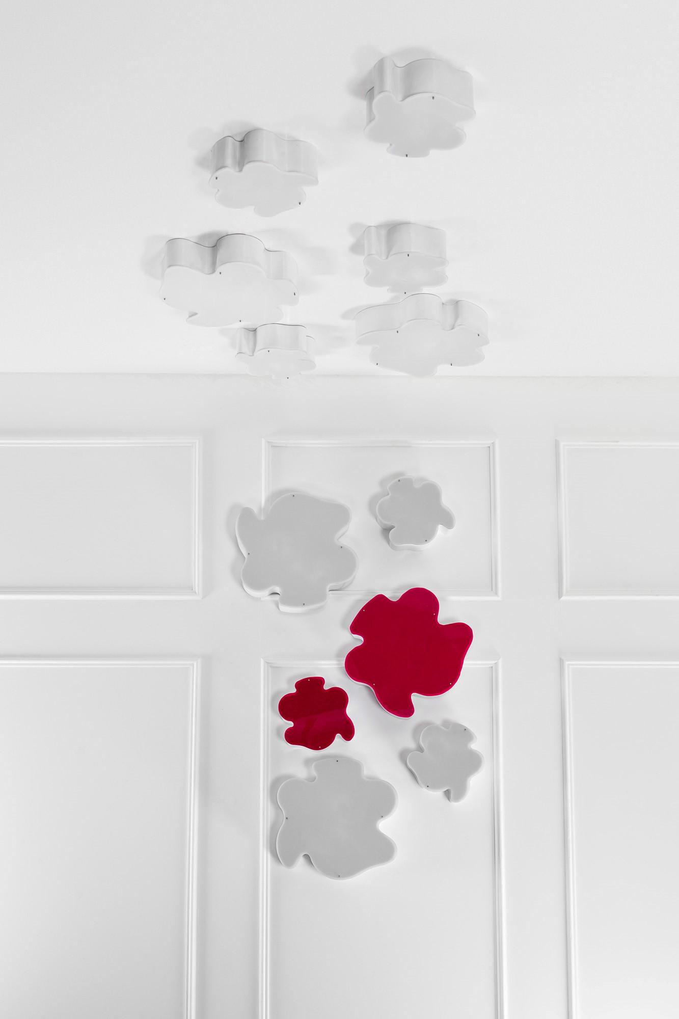 Dodici lampade da parete o da soffitto a forma di nuvola (1 of 4)