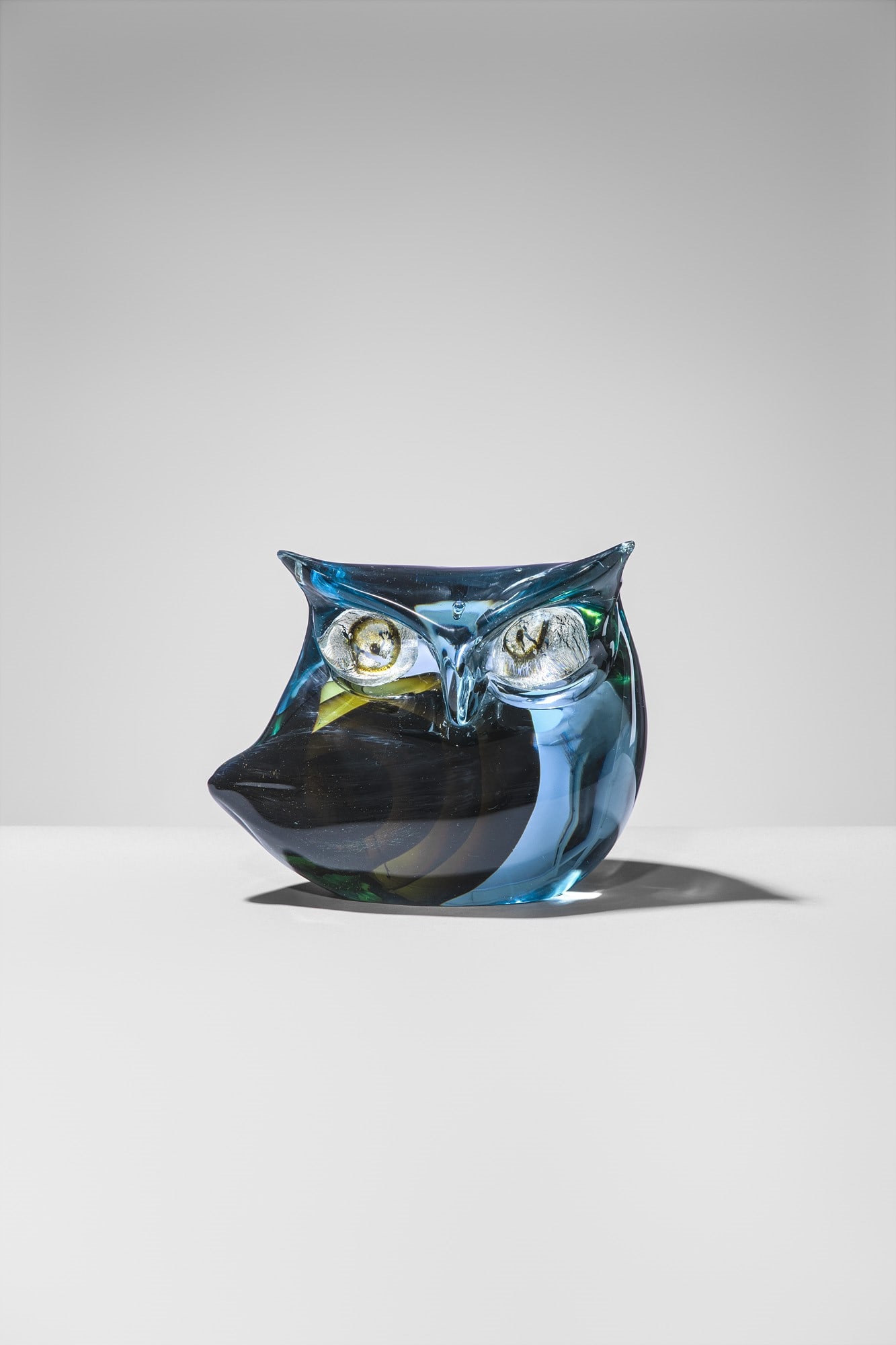 Antonio Da Ros, Civetta: CivettaVetro massiccio a successive sommersioni.Prod. Gino Cenedese e figlio, 1968cm 14,5x18x9LITERATURE: Marina Barrovier, Attilia Dorigato (a cura di), Il bestiario di Murano. Sculture in vetro dal