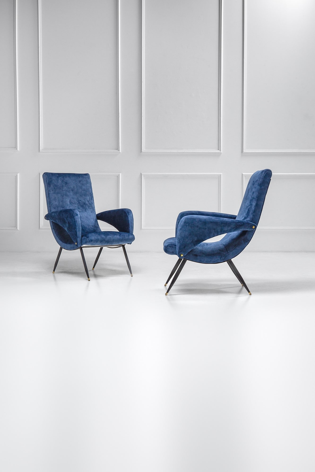 Due poltrone (1 of 3)