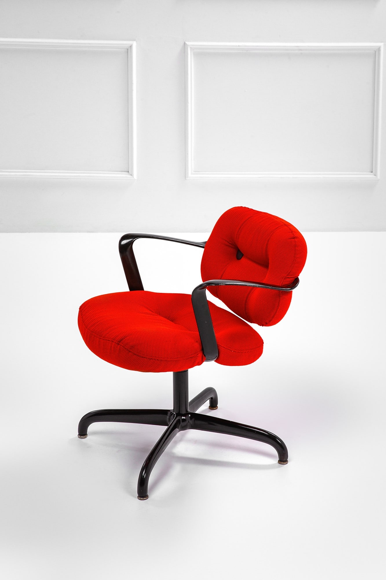 Bruce Hannah - Andrew Morrison, Poltroncina da scrivania mod. 2328 (1 of 3)