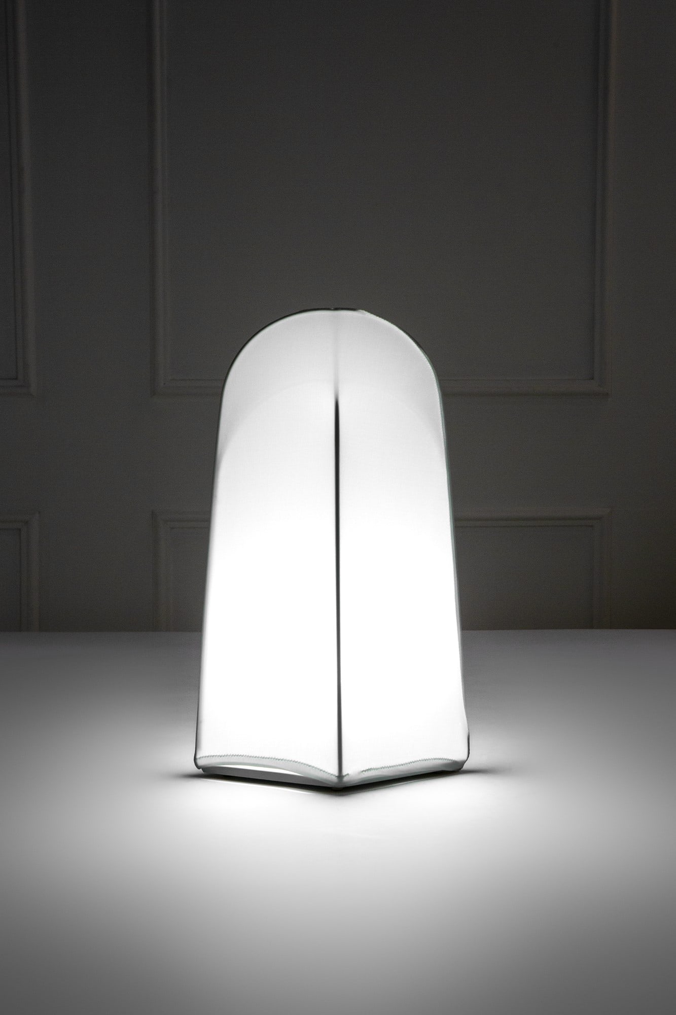 Kazuhide Takahama, Lampada da appoggio mod. Kazuki (prima edizione) (1 of 3)