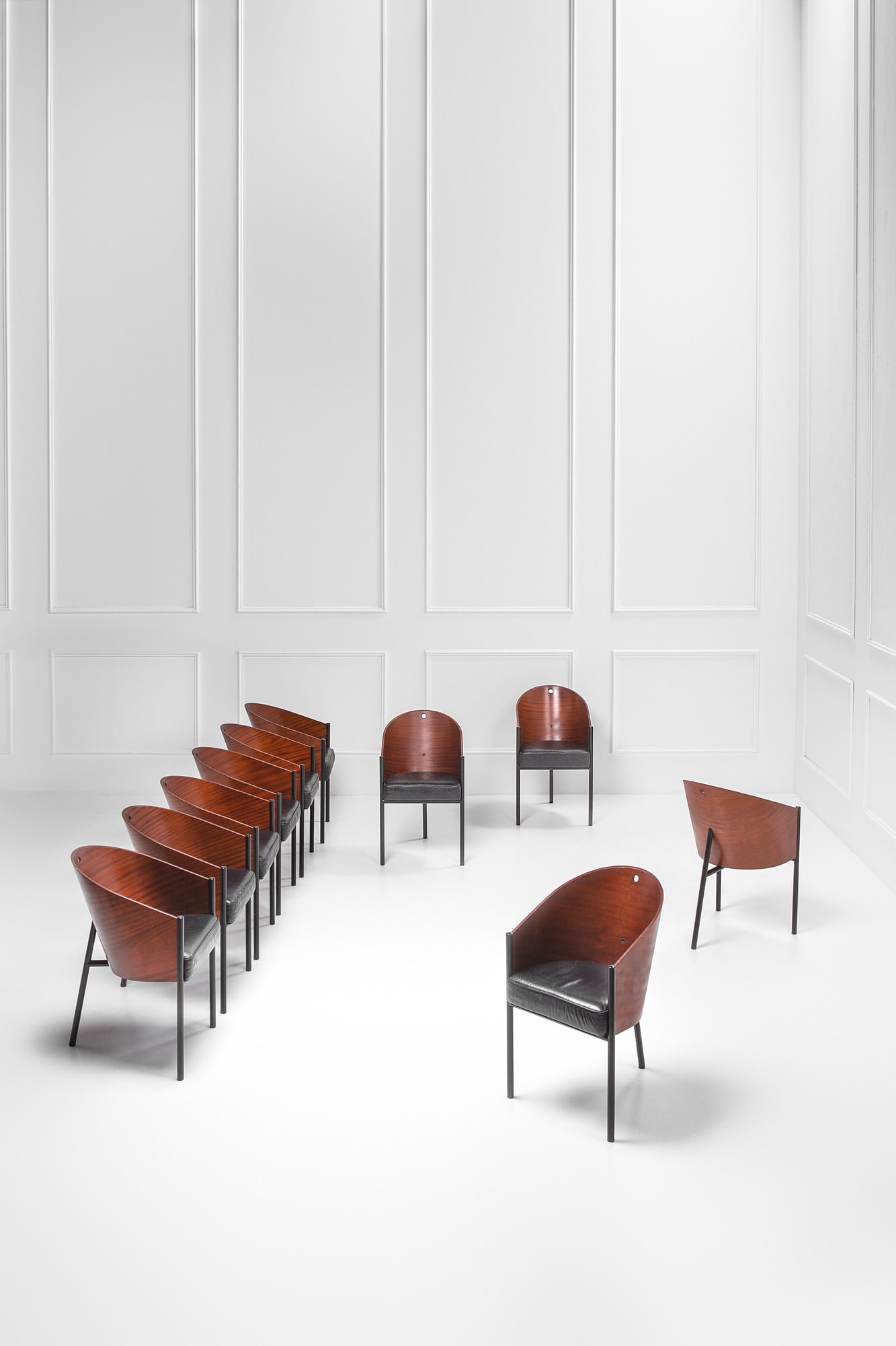 Philippe Starck, Dieci poltrone mod. Costes: Dieci poltrone mod. Costes Metallo verniciato, legno curvato impiallacciato, pelle. Prod. Driade, 1985 ca. Etichetta del produttore. cm 80x48x60 LITERATURE: C. & P. Fiell, 1000 chairs, ed. Taschen, 20