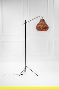 Maurizio Tempestini (attr.), Lampada da terra: Lampada da terra Tondino metallico verniciato, vimini. 1950 ca. cm 190x80x40