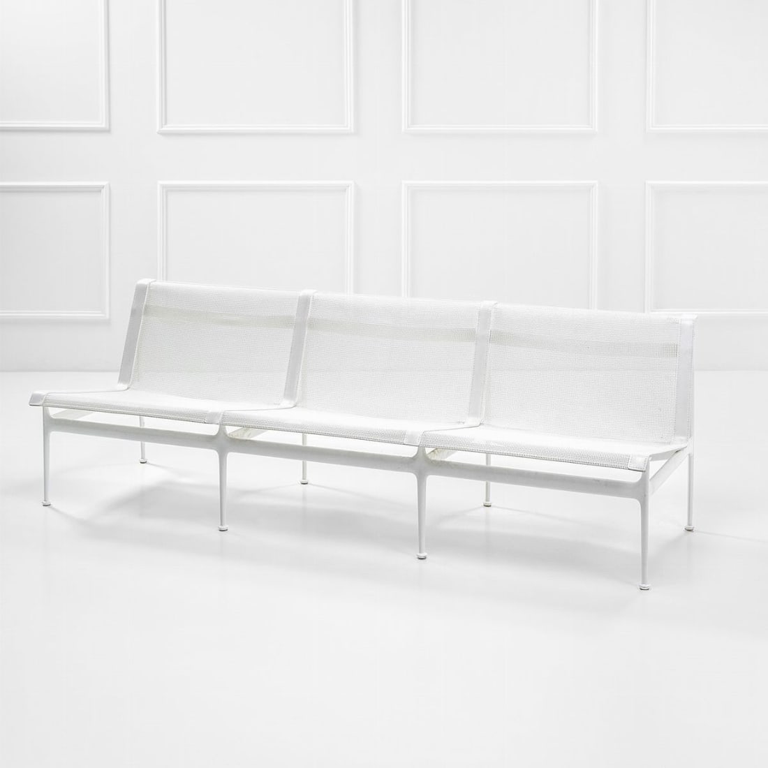 Richard Schultz, Panca da esterno 1966 Three Seat Lounge (1 of 5)