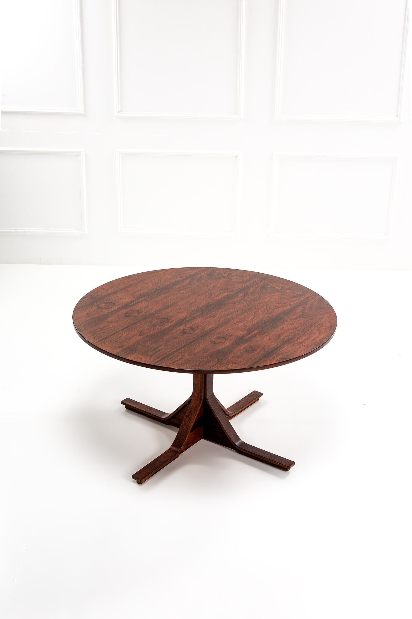 Gianfranco Frattini. Tavolo (1 of 3)