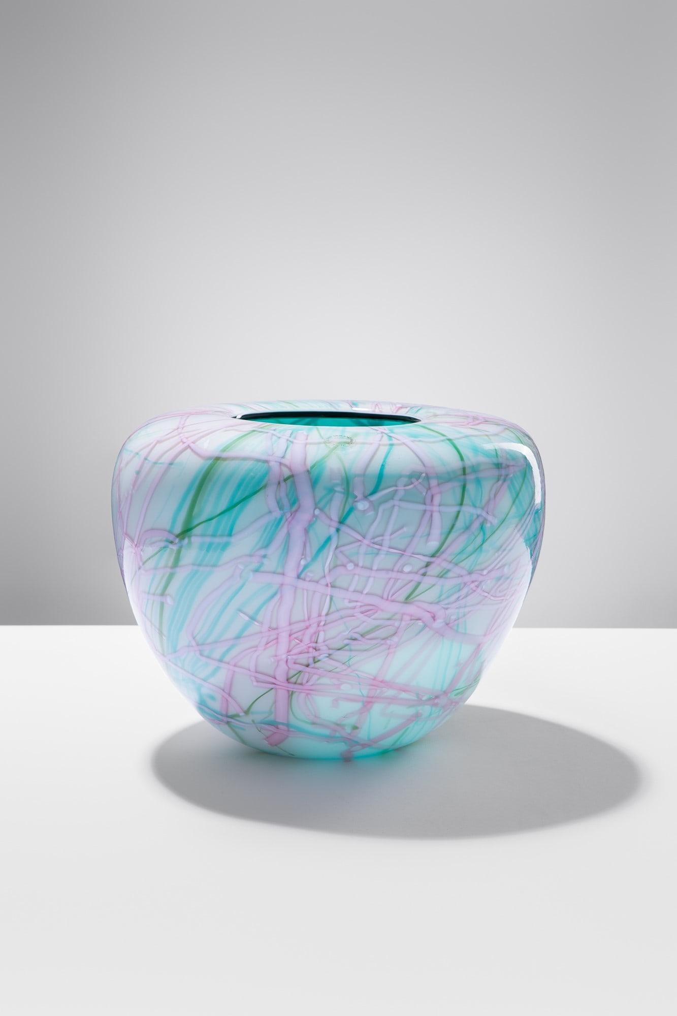 Mary Ann Toots Zynsky. Vaso della serie Folto (1 of 5)