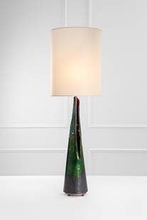 Toni Cordero, Lampada da tavolo: Lampada da tavolo Metallo verniciato, metallo smaltato a fuoco, tessuto. Prod. Studio Del Campo, 1980 Realizzata per una committenza privata di Torino. Autentica scritta di Sebastiana Cordero. h cm 11