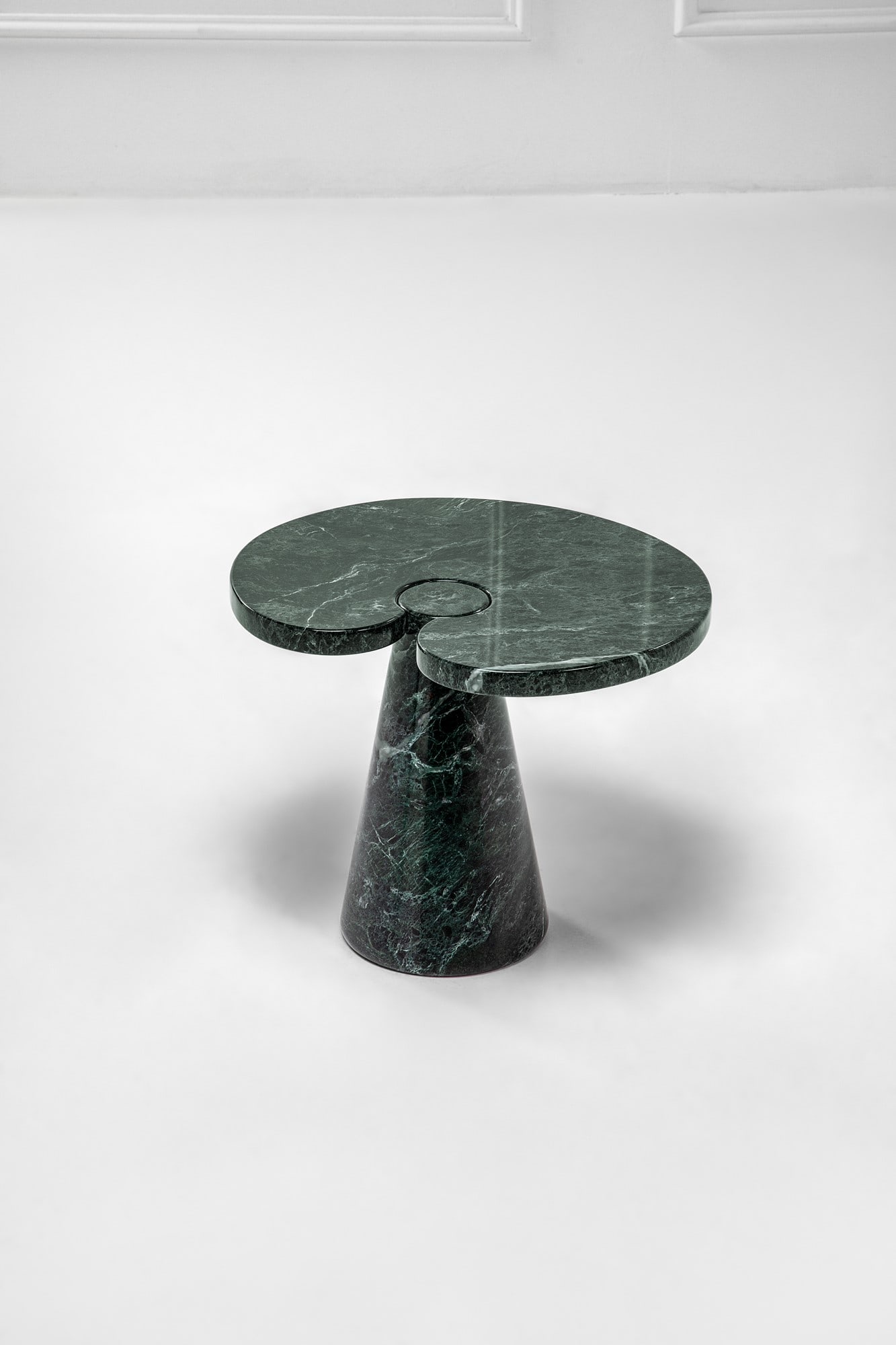 Angelo Mangiarotti, Tavolino basso della serie Eros (1 of 3)