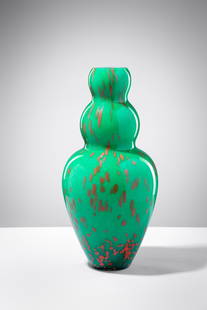 Marco Mencacci. Bugsy: Vaso della serie Bugsy Vetro soffiato a macchie ottenute con l’applicazione a caldo di polveri e schegge vitree. Barovier & Toso 1995 Firma incisa a punta Barovier & Toso Murano design Marco Mencacc